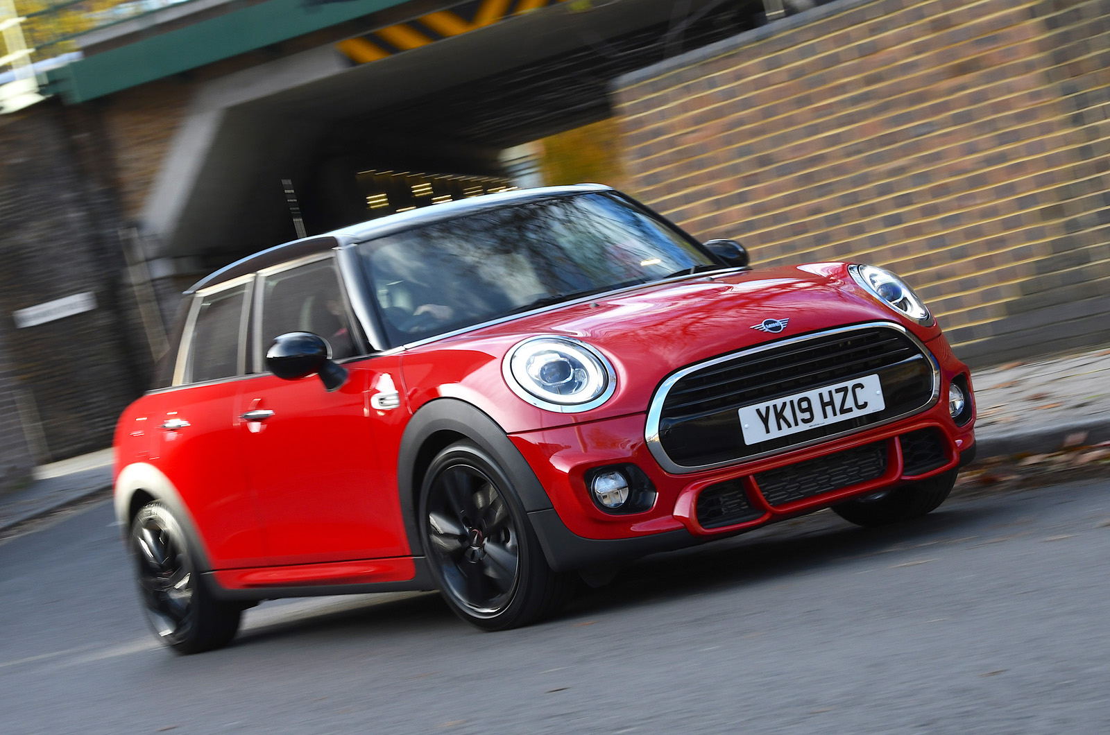 Mini 5dr front