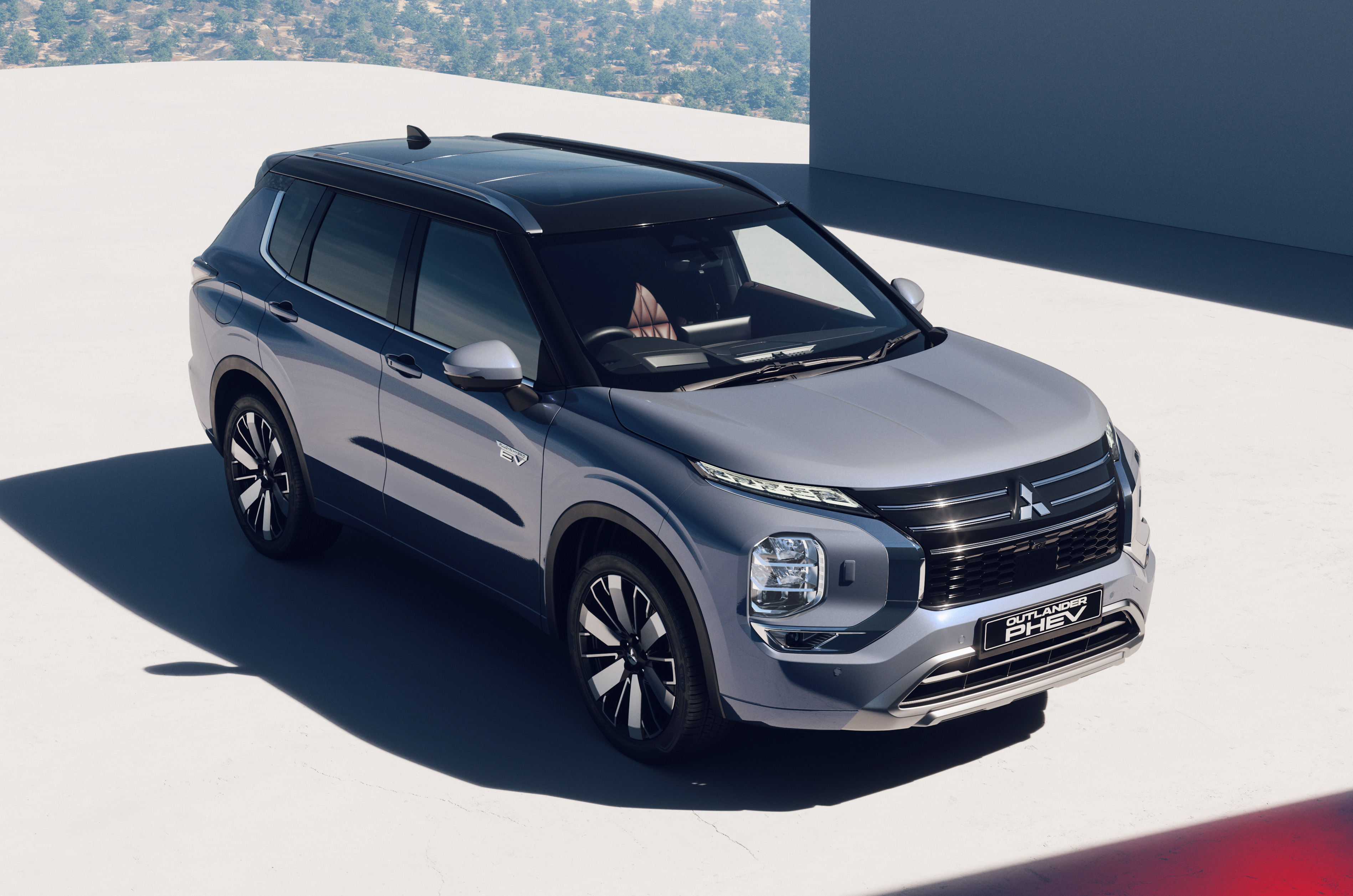 Mitsubishi Outlander PHEV front static