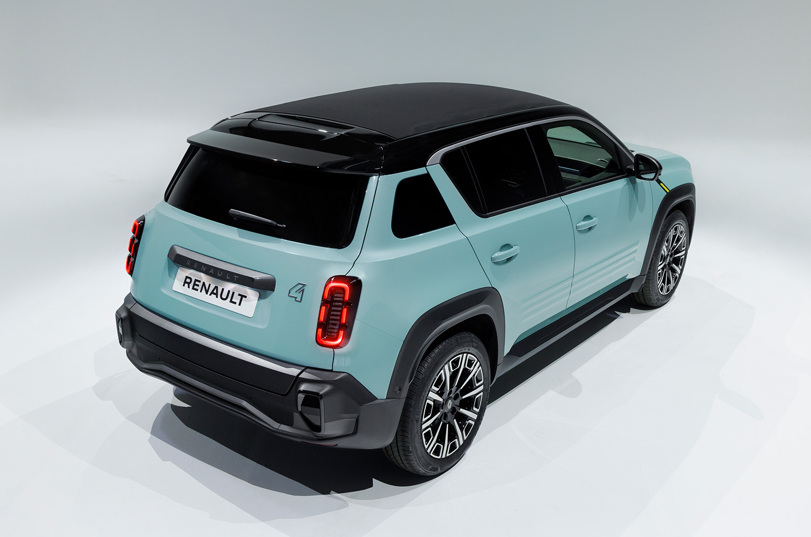 New Renault 4 rear static