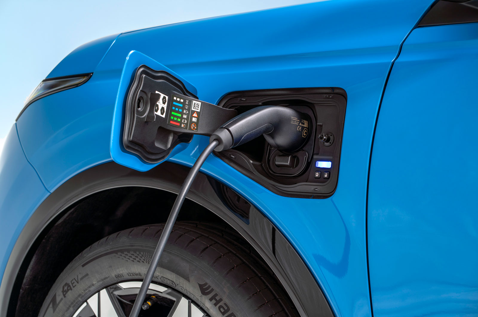 Nissan-Micra-charging-port