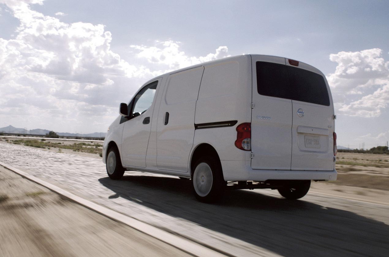 Nissan NV200 rear action