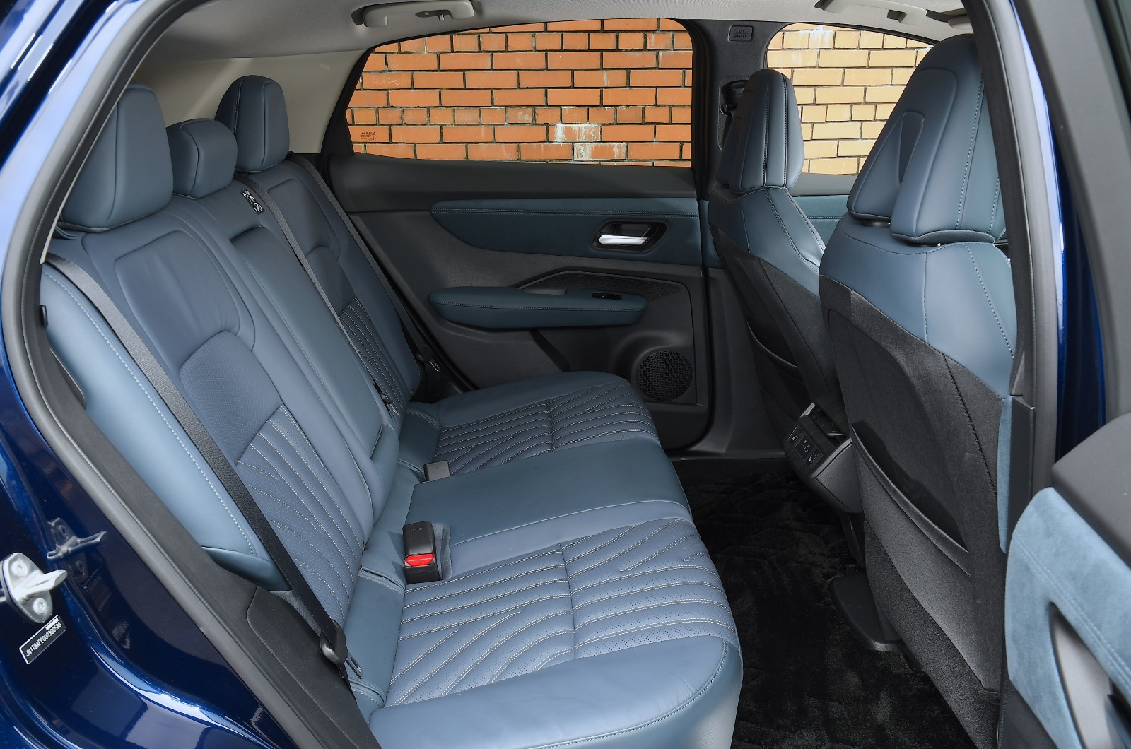 Nissan Ariya rear space