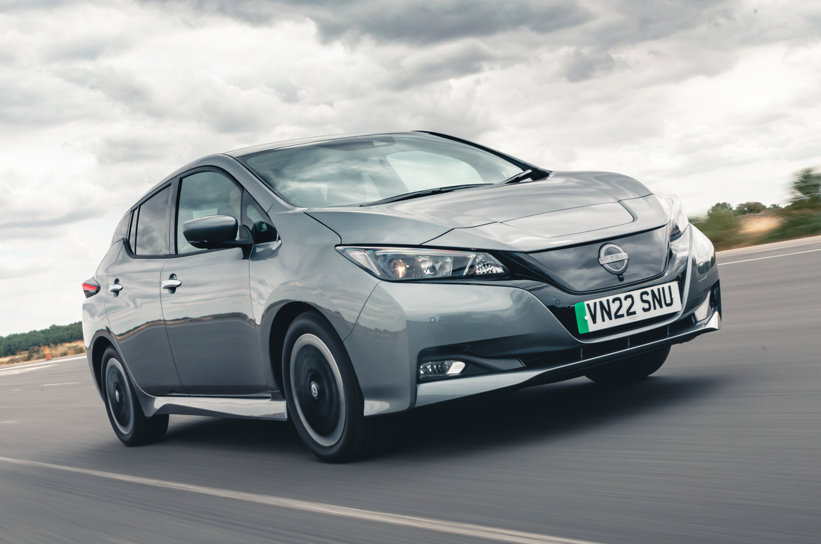 Nissan Leaf 2022 front