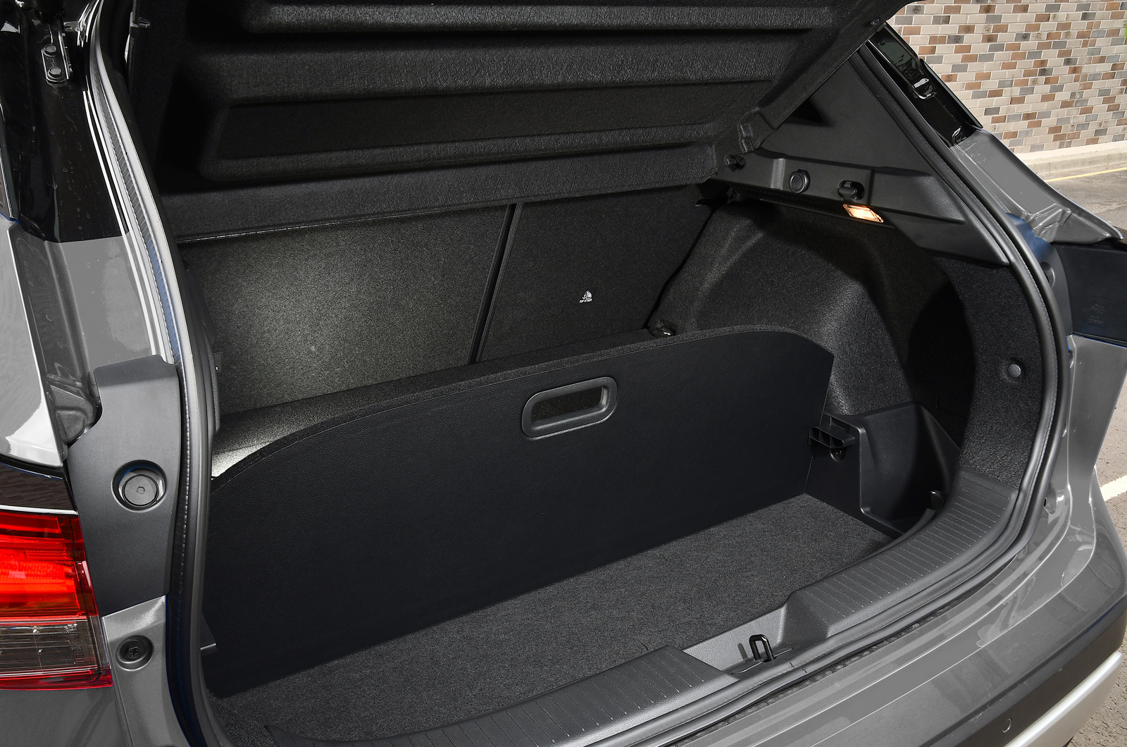 Nissan Qashqai 2022 adjustable boot floor