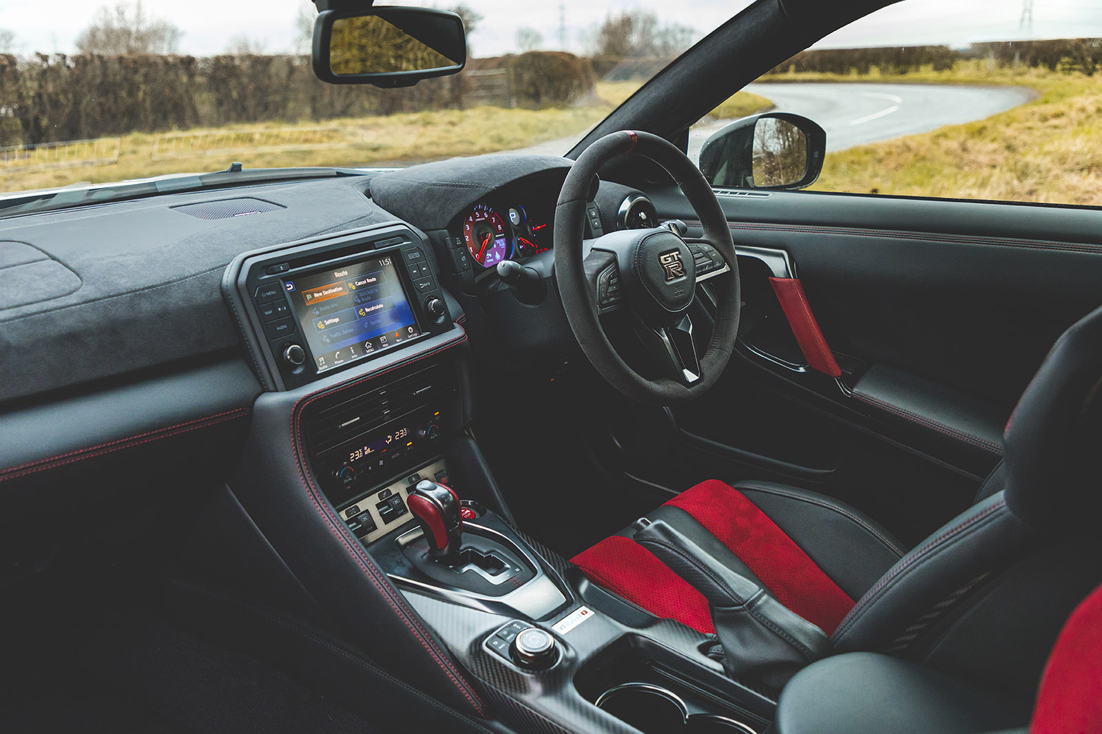 Nissan GT-R 2021 dashboard