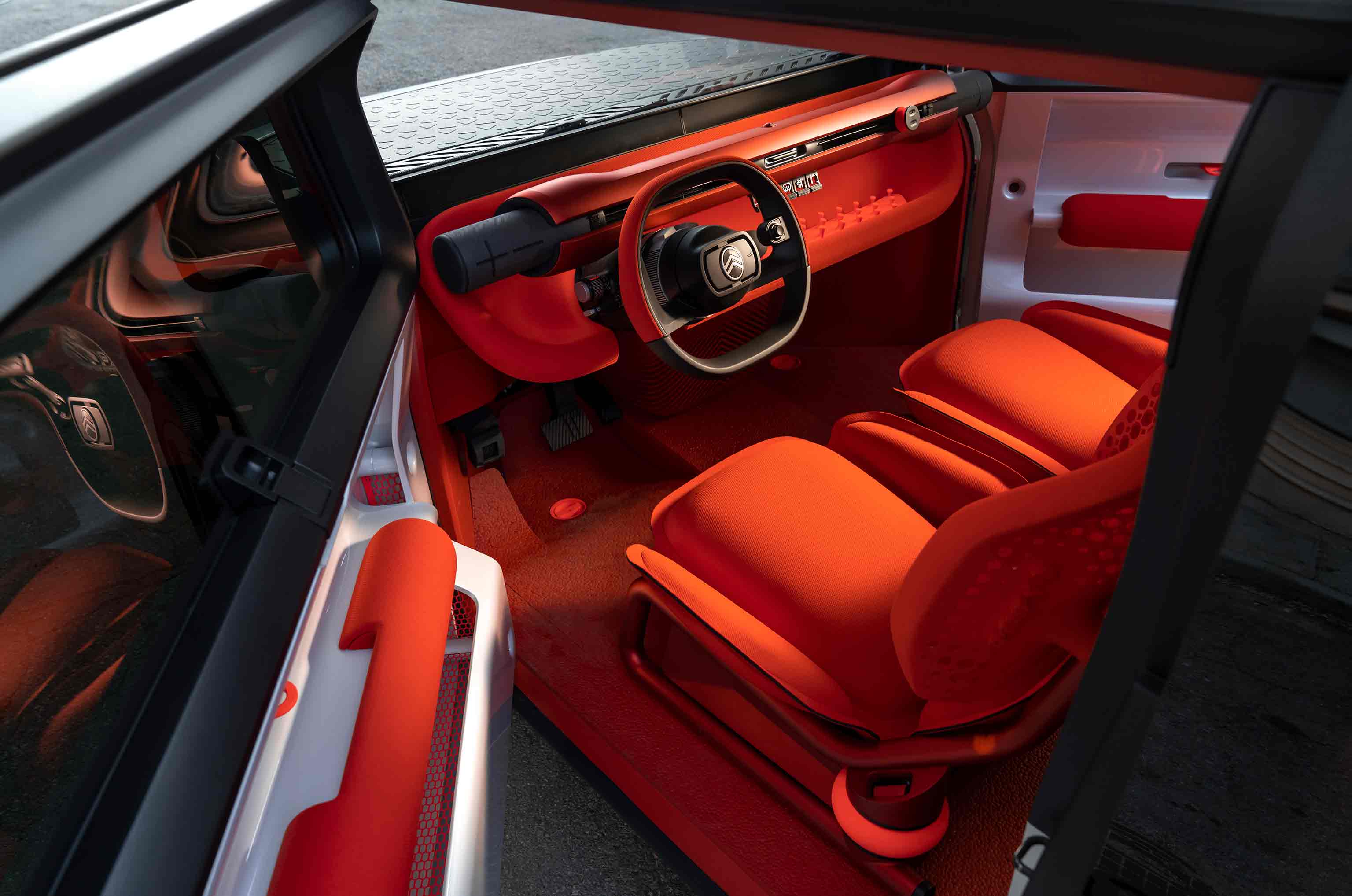Citroen Oli interior