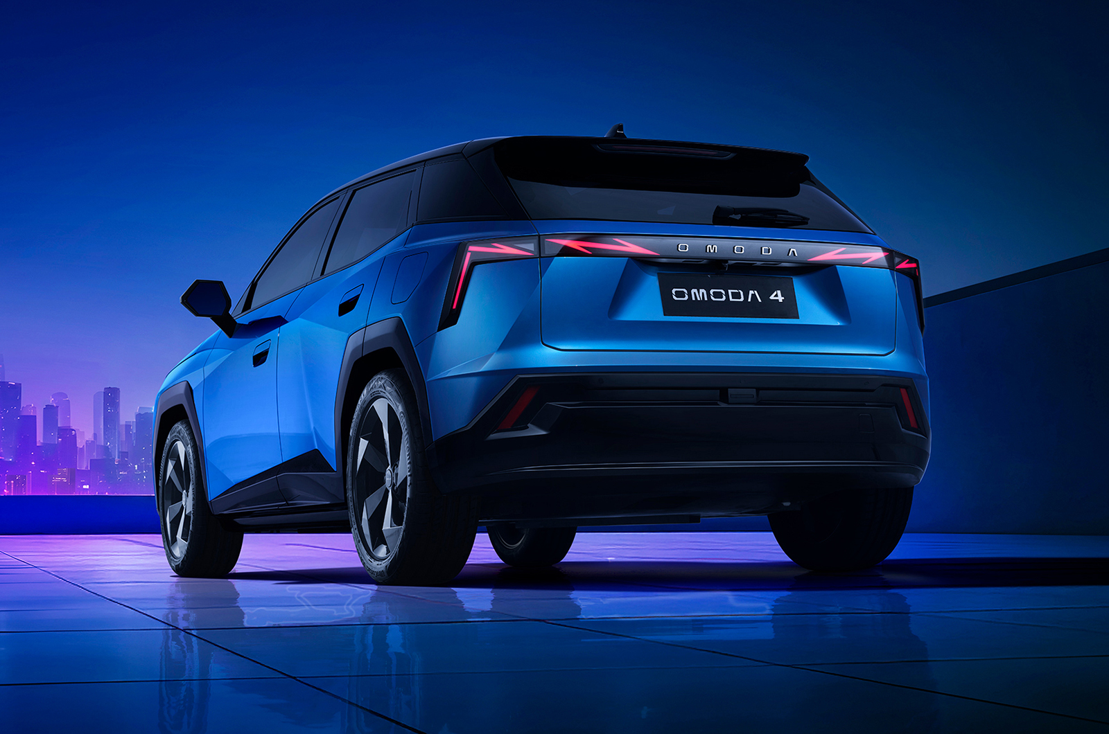 Omoda 4 rear static