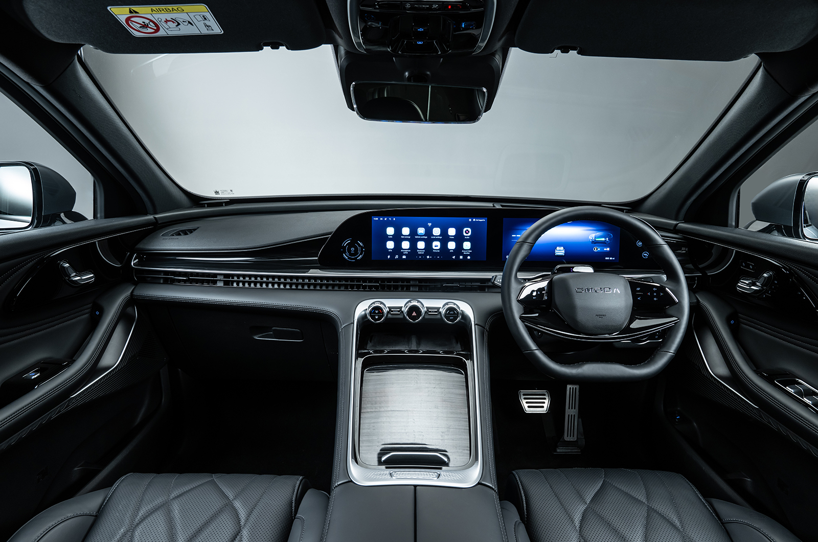Omoda 9 interior dashboard