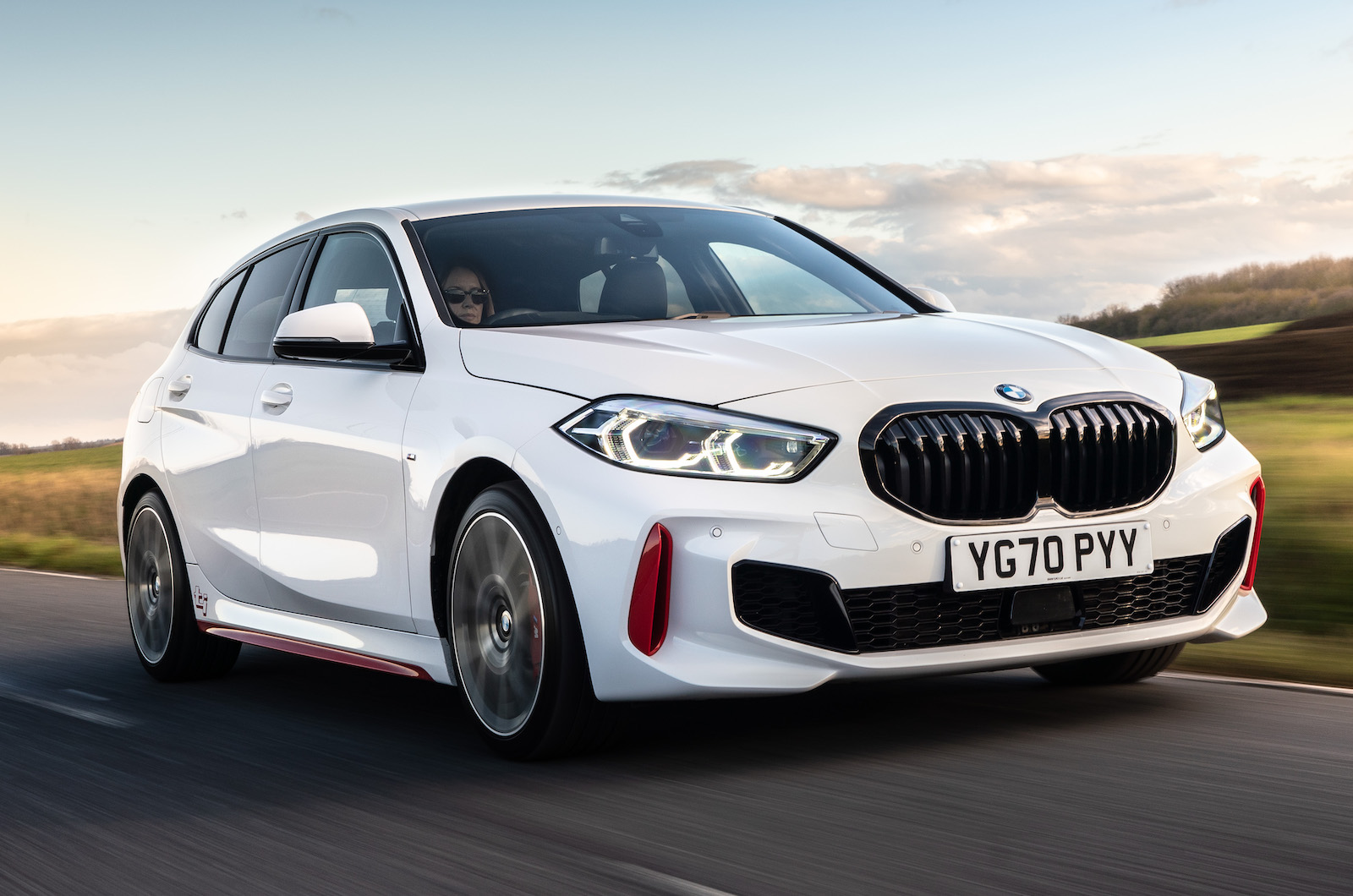 BMW 1 Series 2022 front right tracking