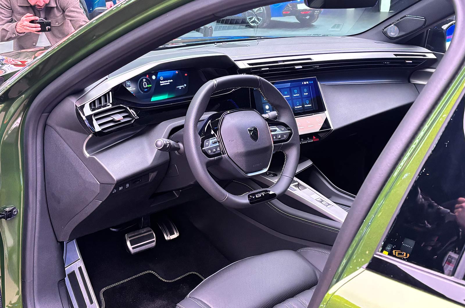 Peugeot 408 dashboard