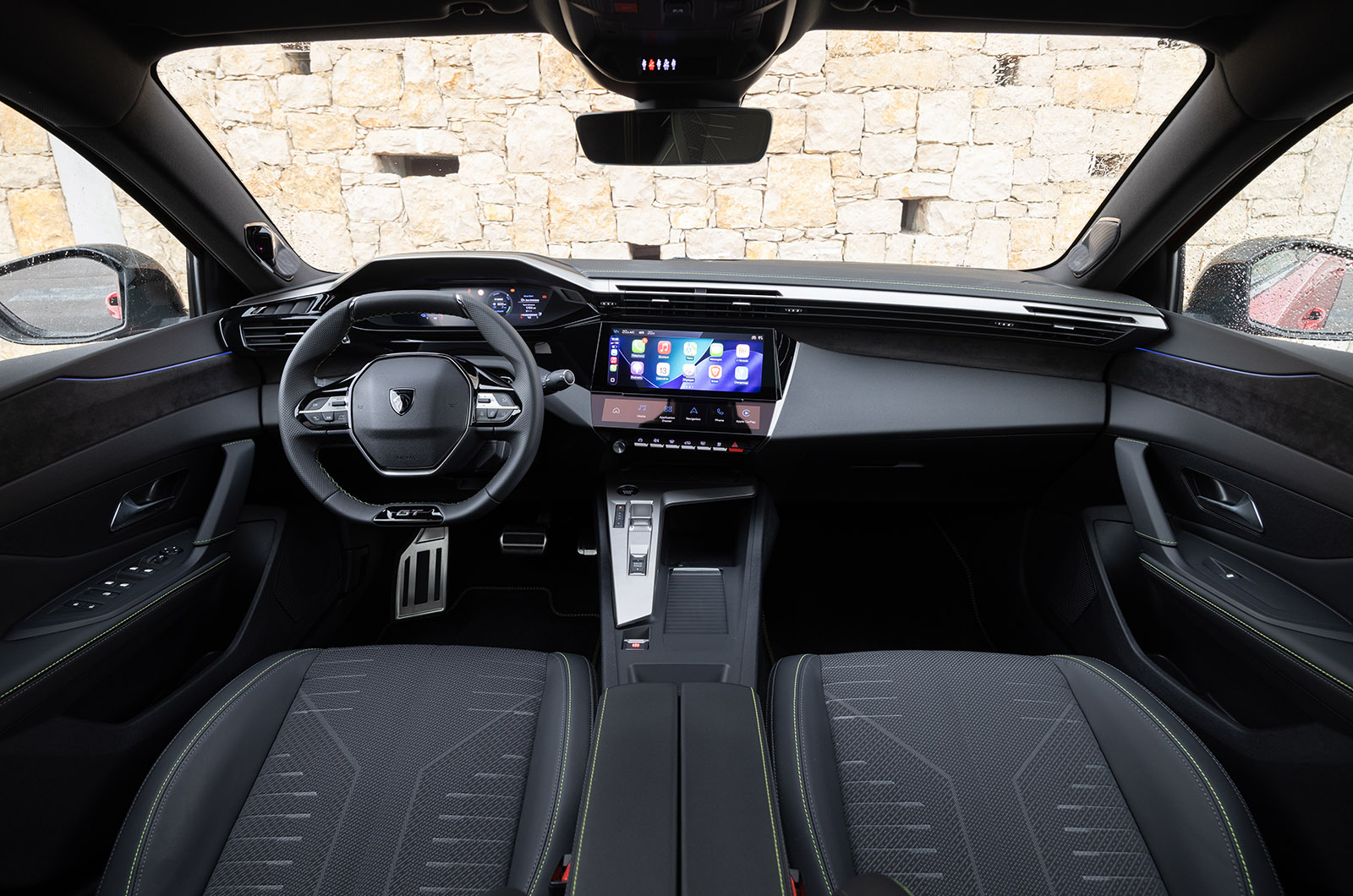 Peugeot 408 interior