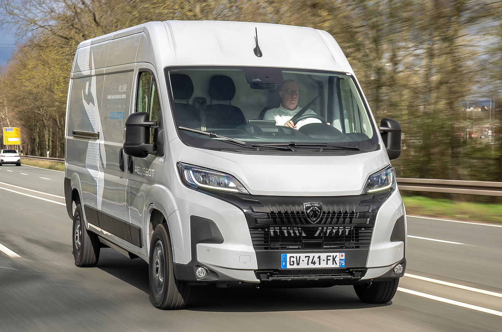 Peugeot Boxer front right driving