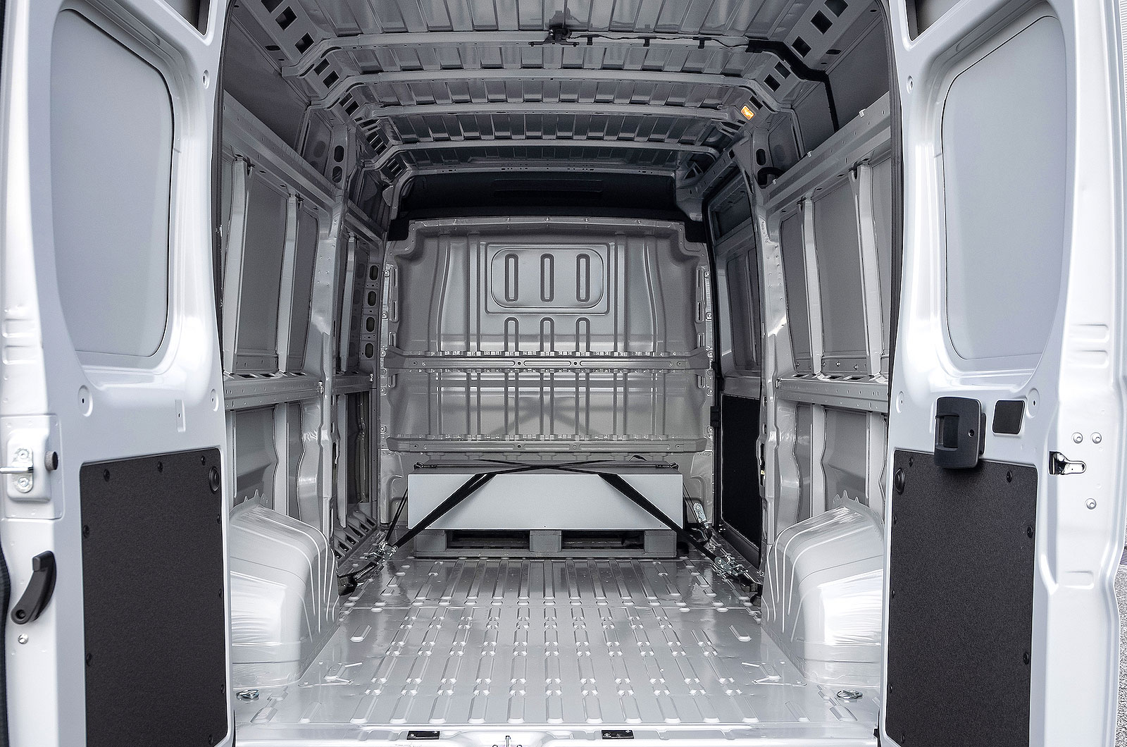 Peugeot Boxer load bay