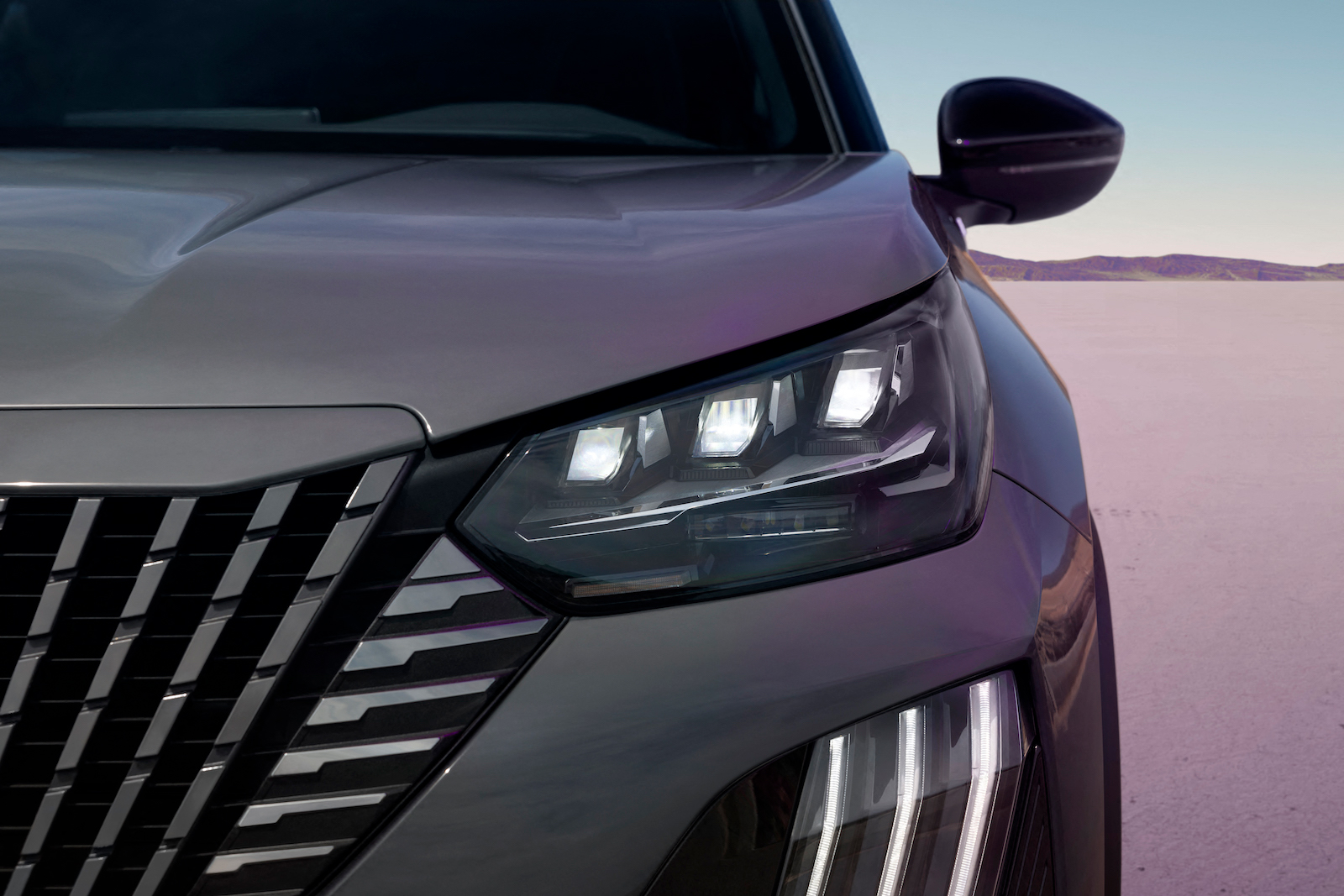 Peugeot e-2008 headlight detail