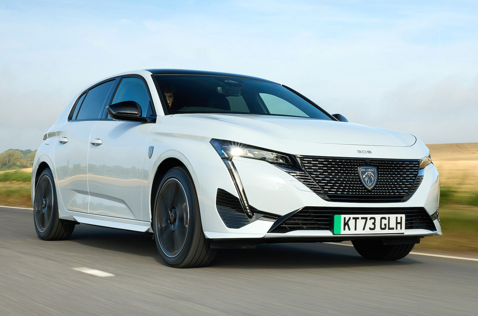 Peugeot e-308 front right driving