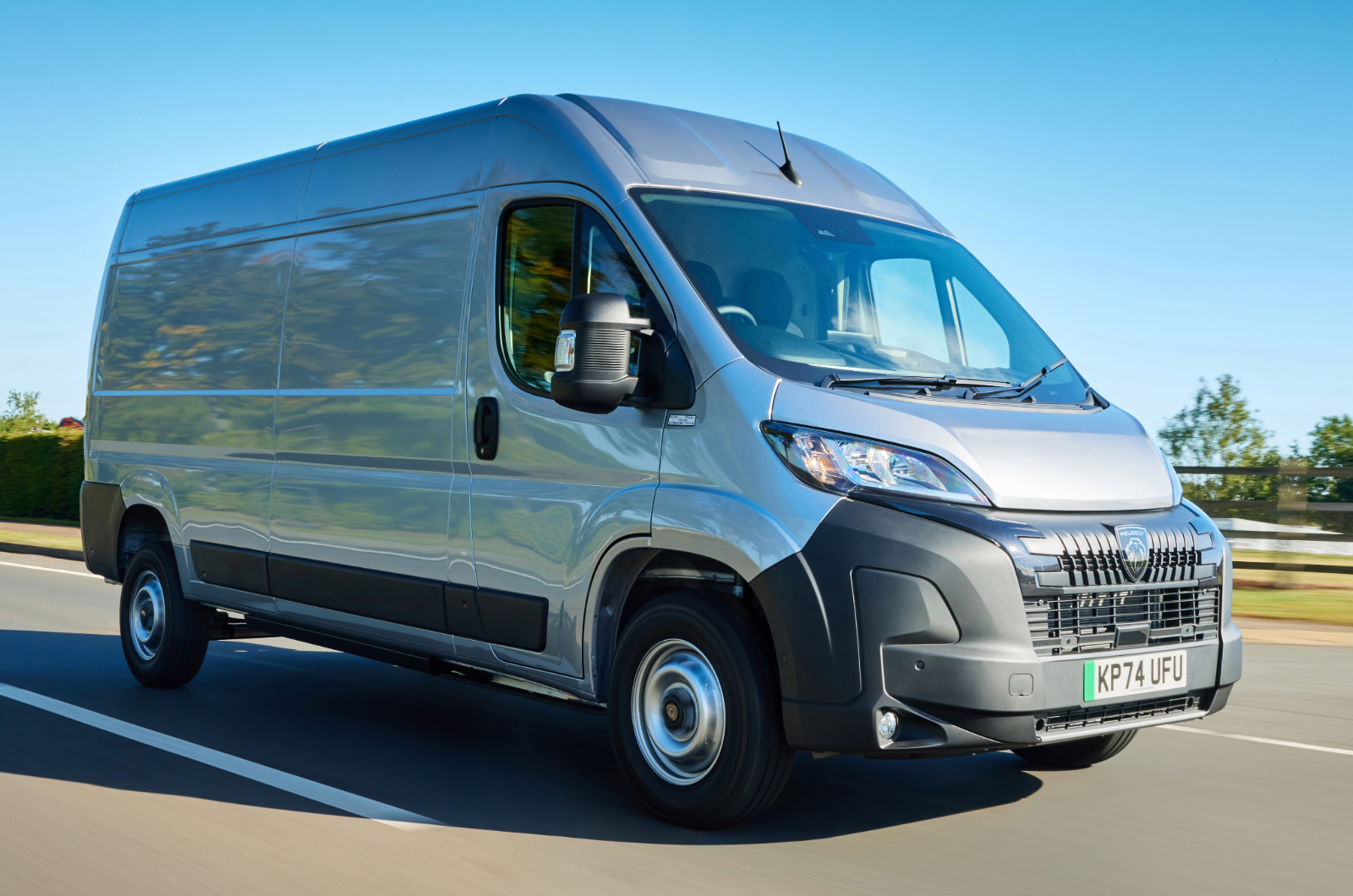 Peugeot e-Boxer low angle