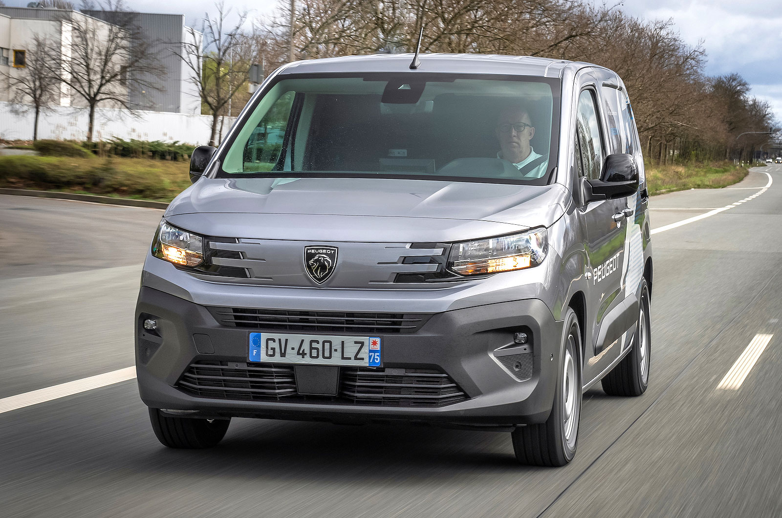 Peugeot Partner front left driving