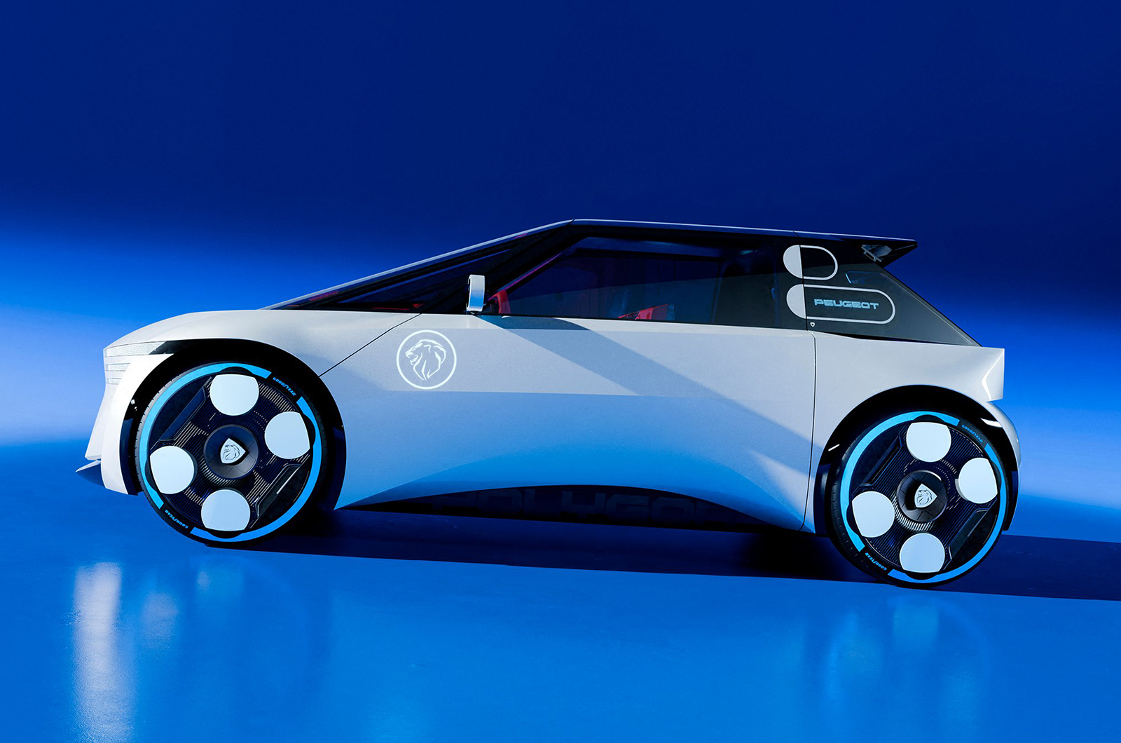 Peugeot Polygon concept side static