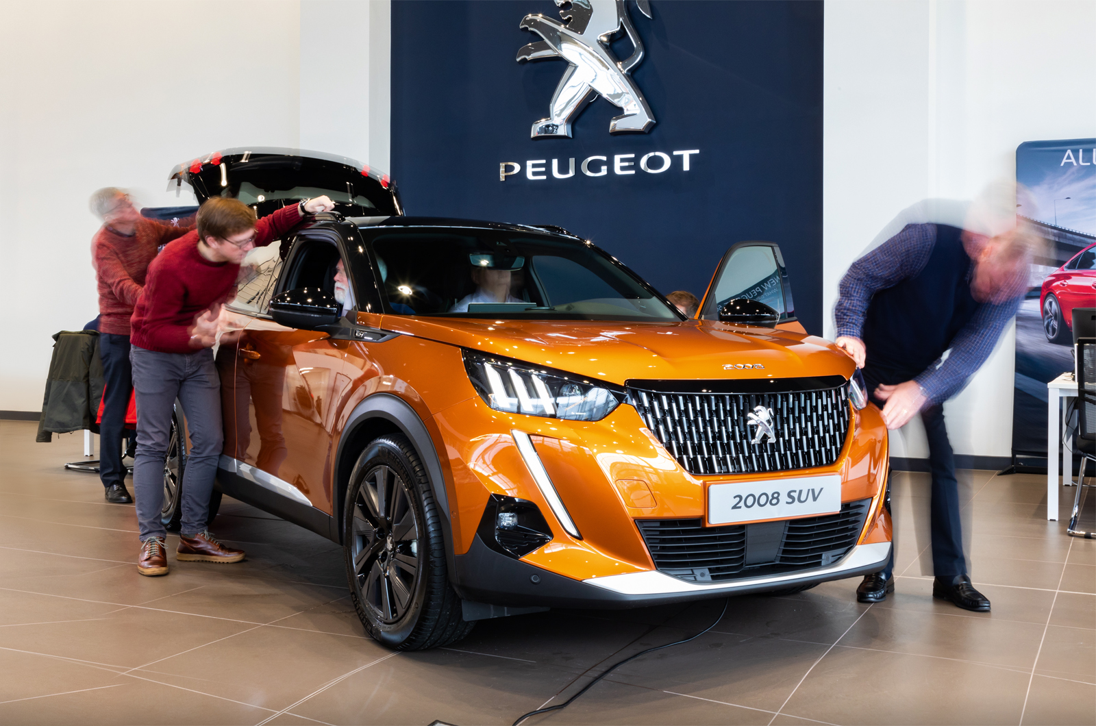 Peugeot 2008 reader test team group