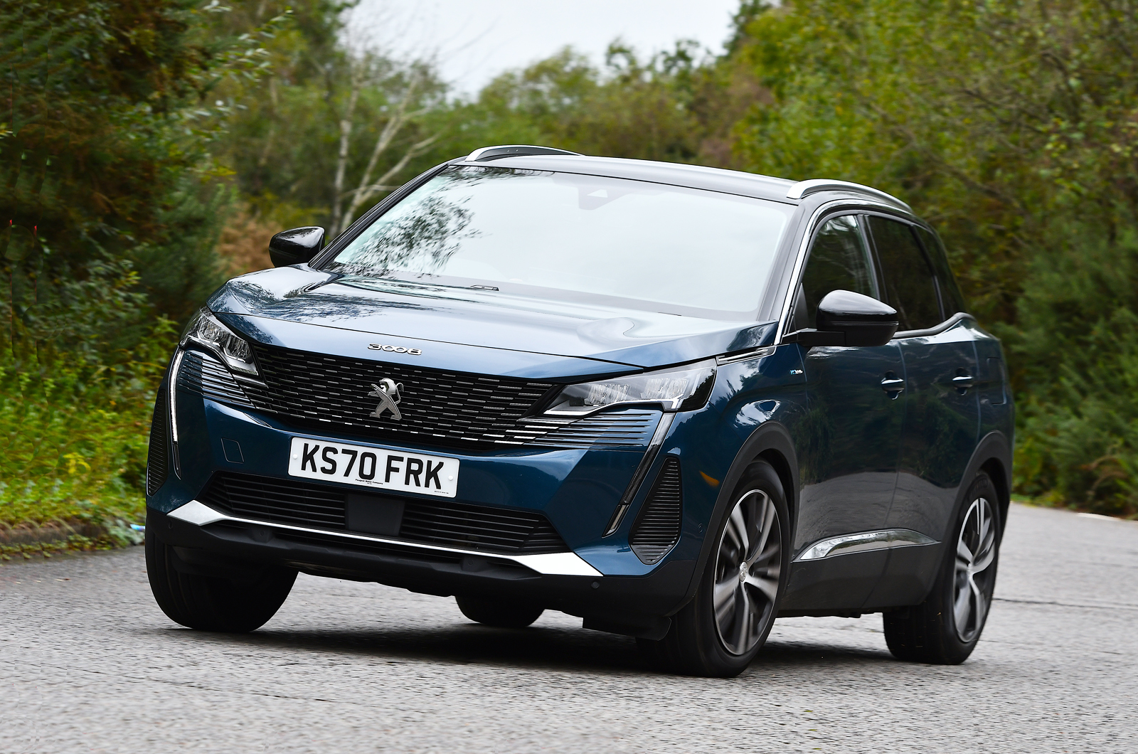 Peugeot 3008 hybrid 2022 front