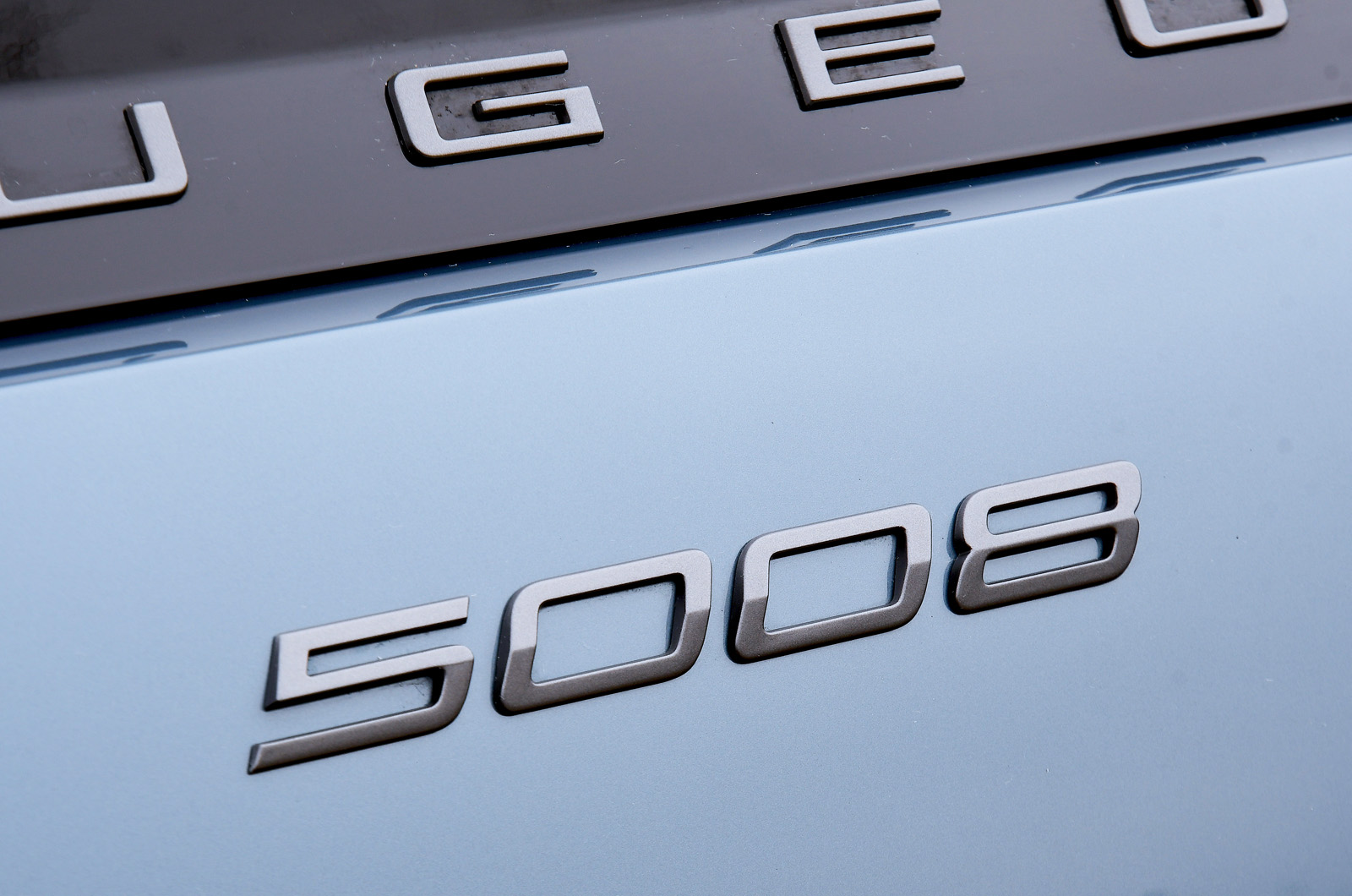 Peugeot 5008 badge