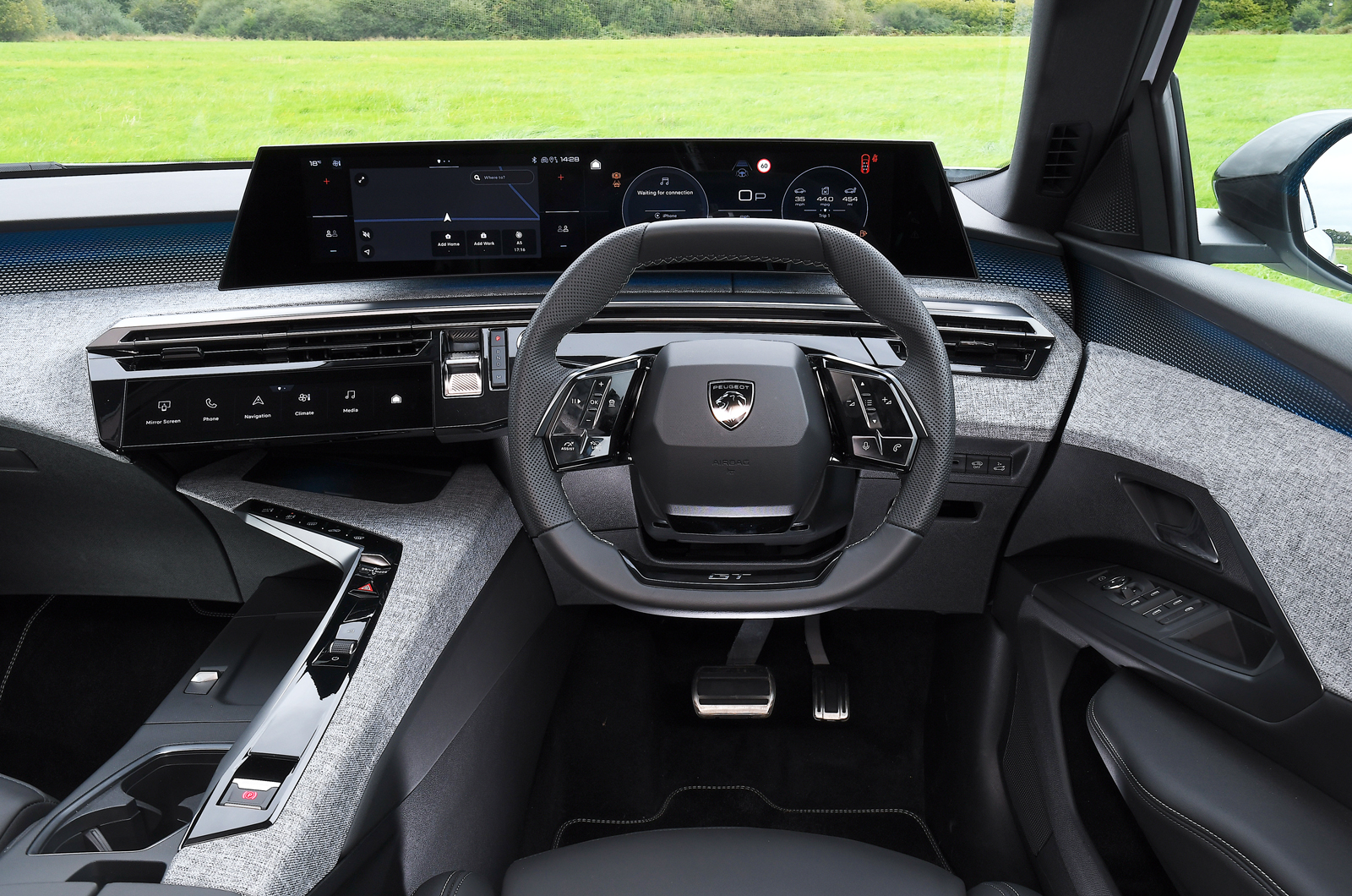 Peugeot 5008 dashboard