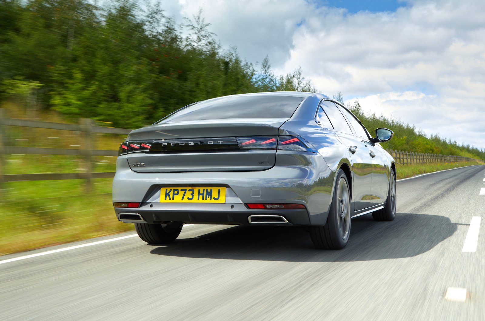Peugeot 508 rear right driving