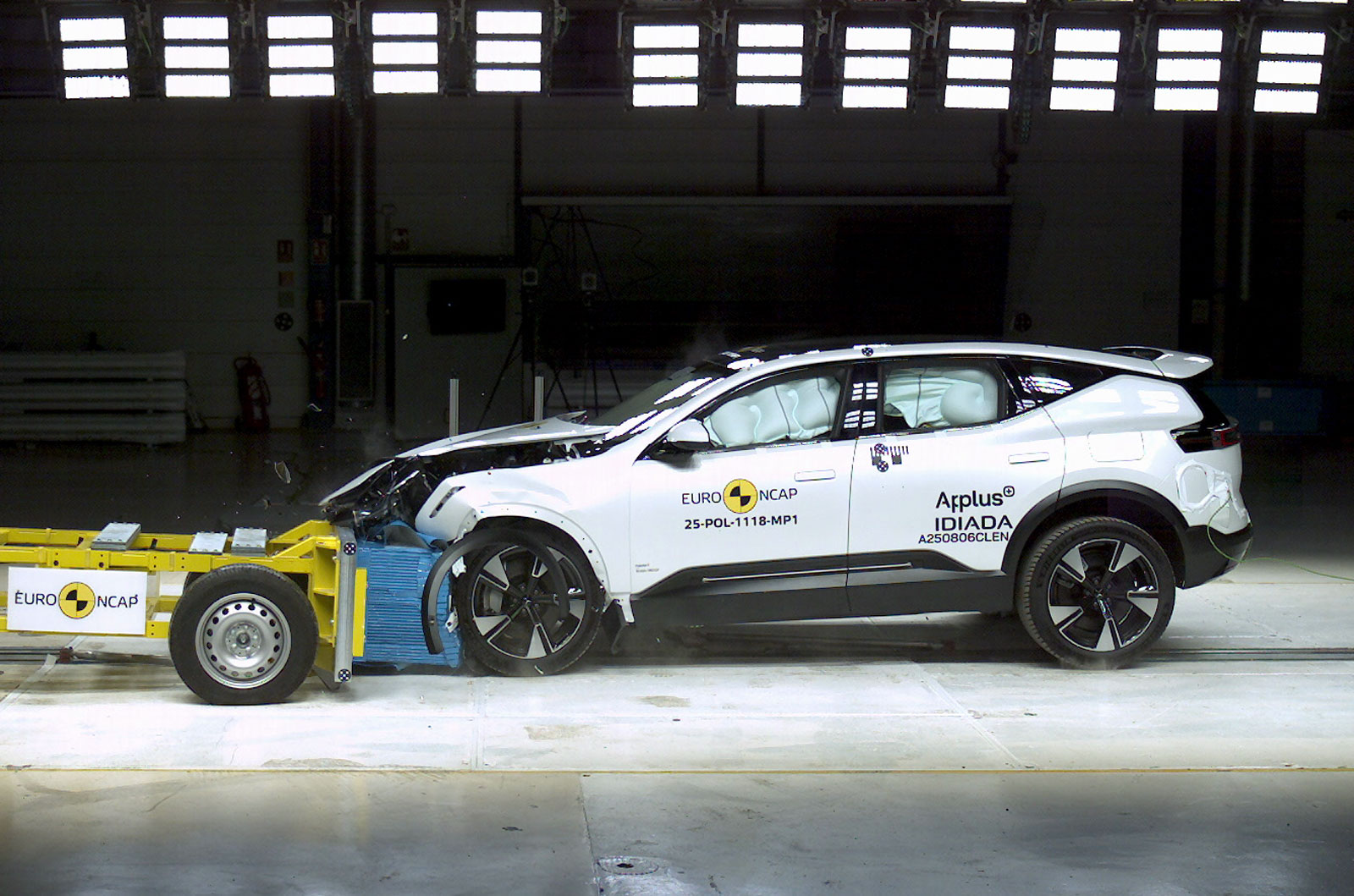 Polestar-3-crash-test