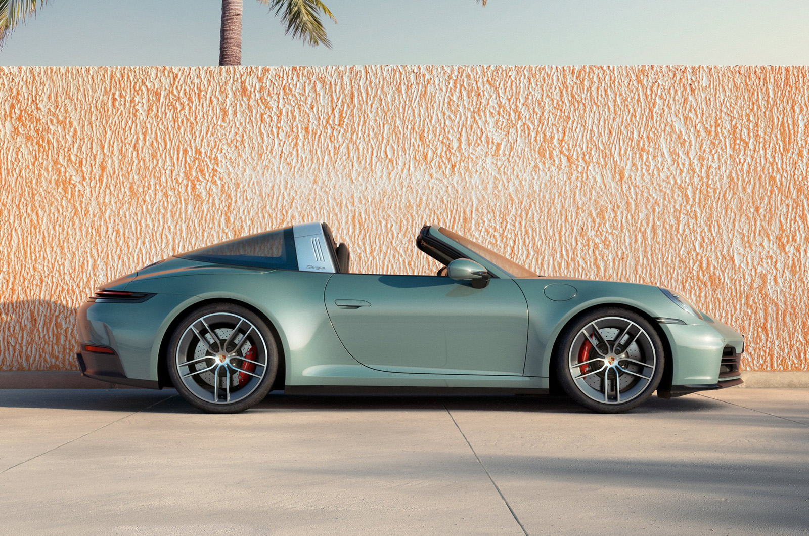 Porsche 911 Targa 4S side static