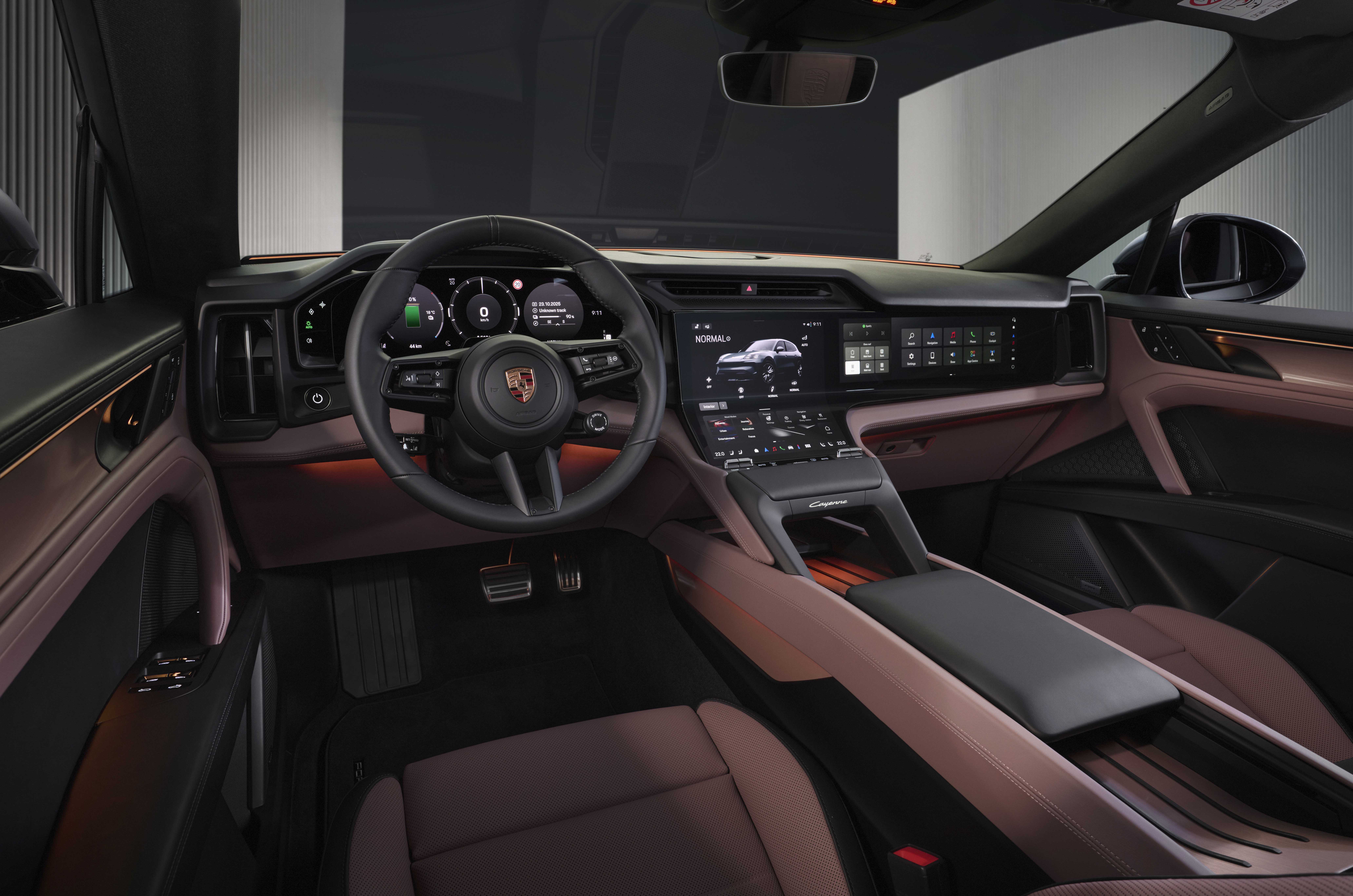Porsche Cayenne Electric interior