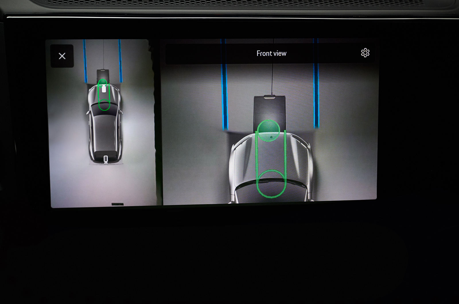 Porsche Cayenne Electric surround camera wireless charging