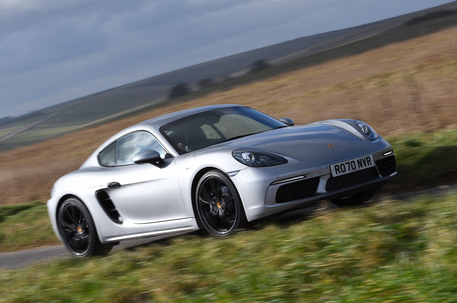 Porsche 718 Cayman 2021 front panning