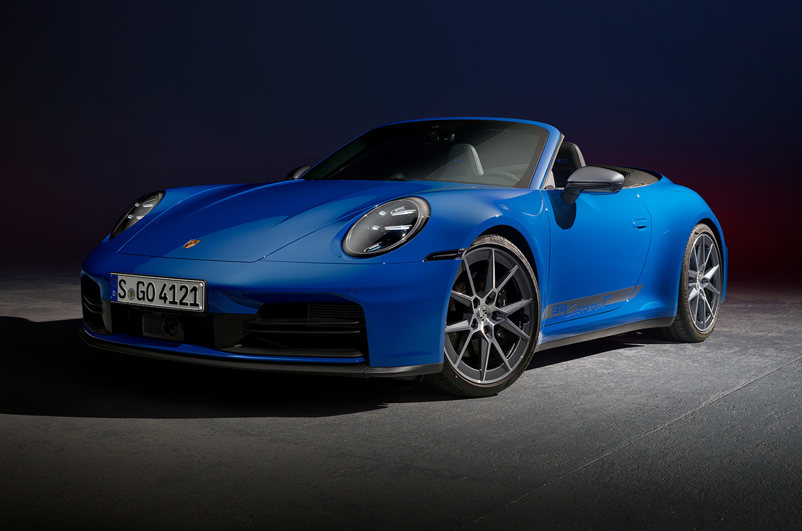 Porsche 911 Carrera T Cabriolet front