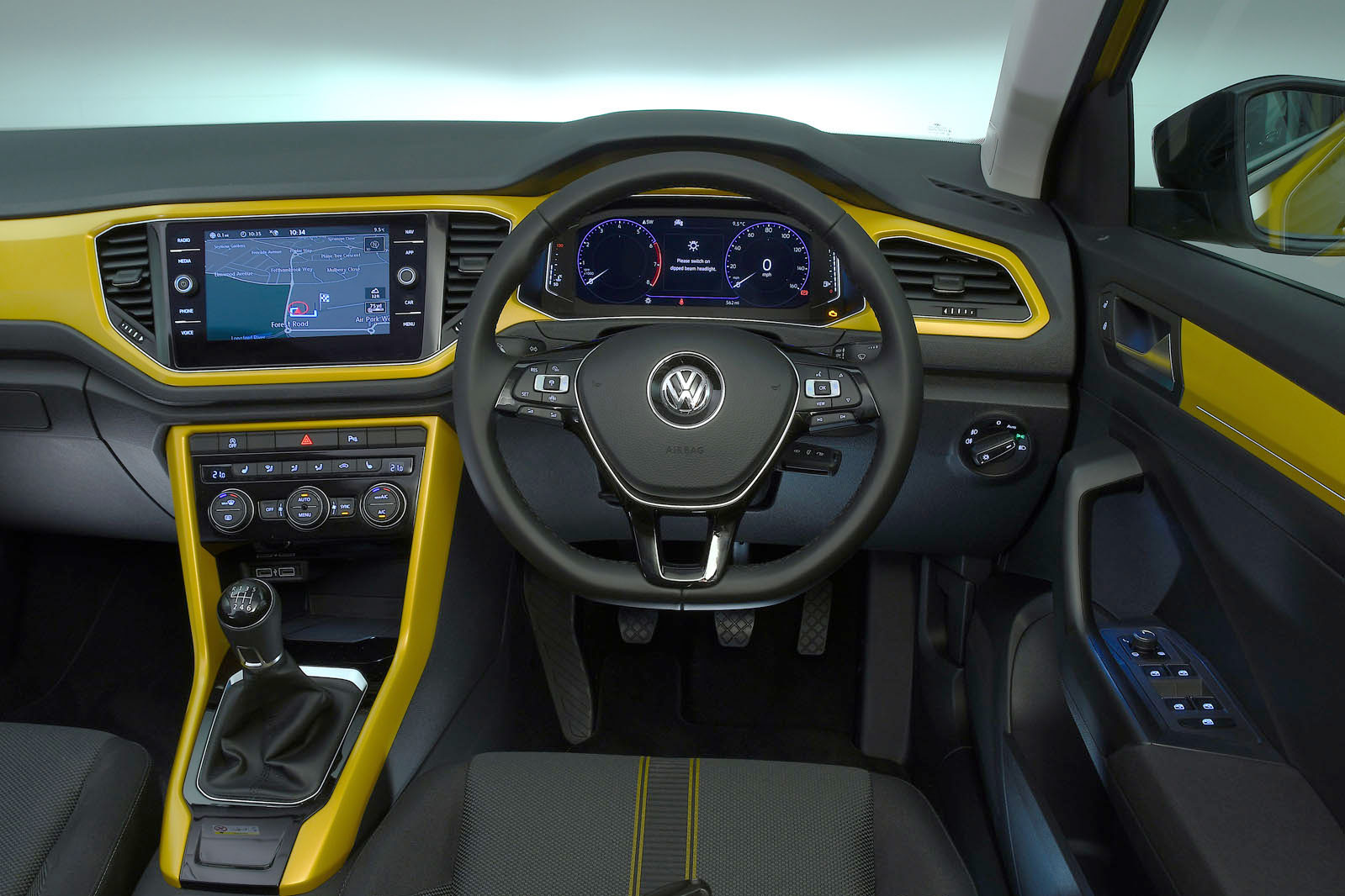 Volkswagen T-Roc interior
