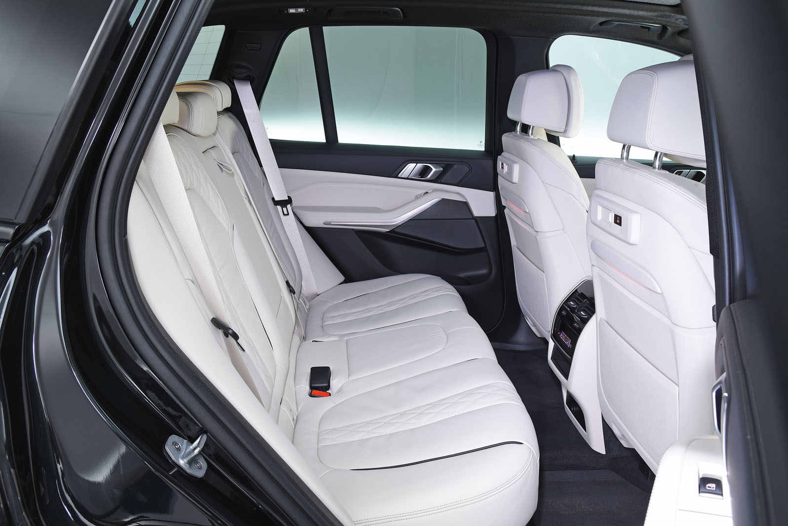 BMW X5 seats