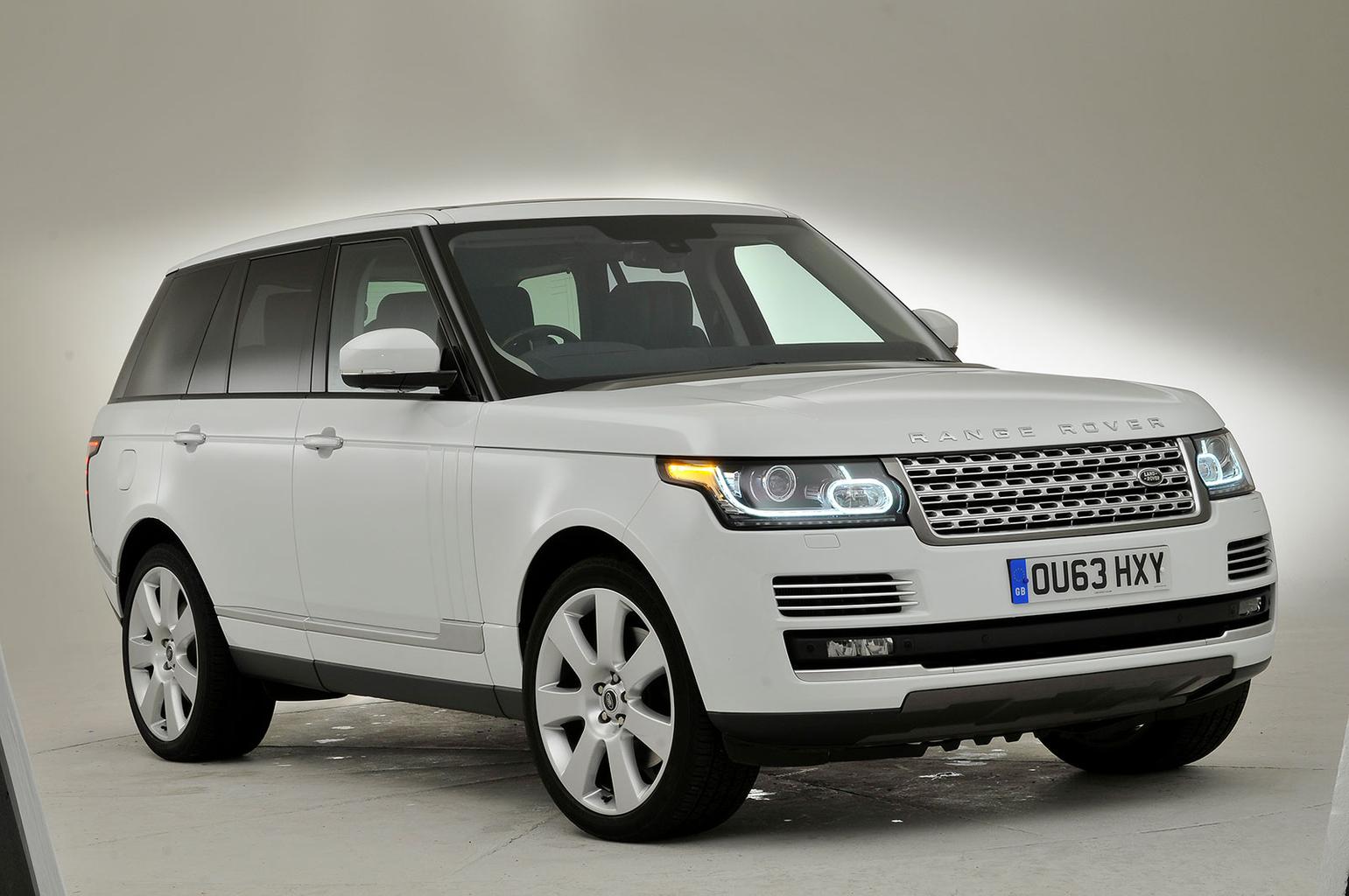 Range Rover in studio