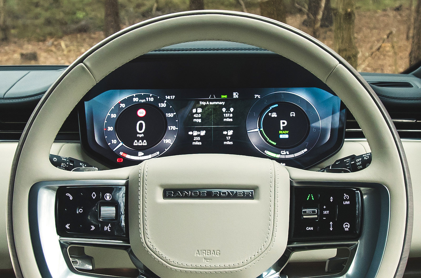 Range Rover driver display