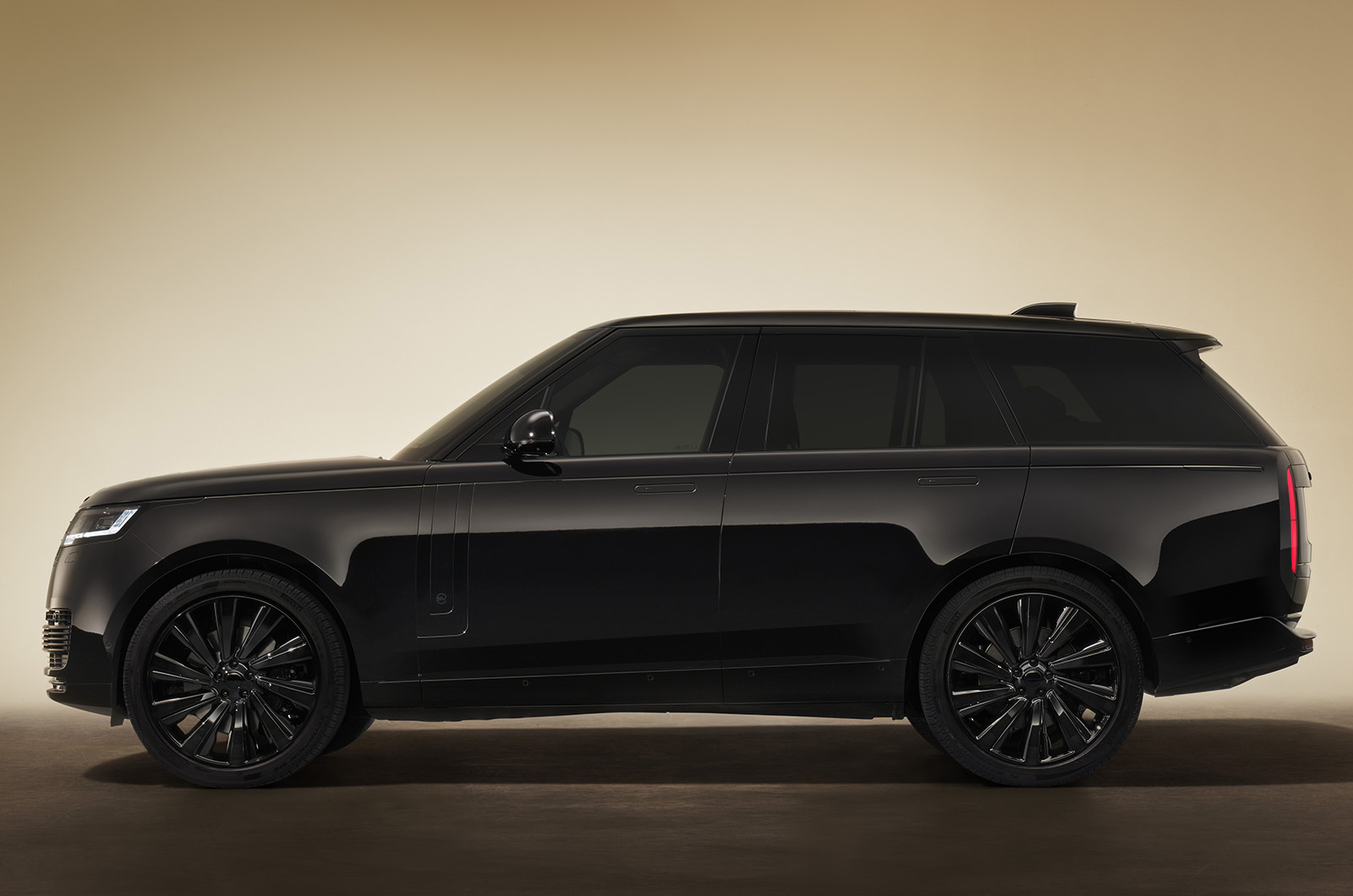 Range Rover SV Black side static