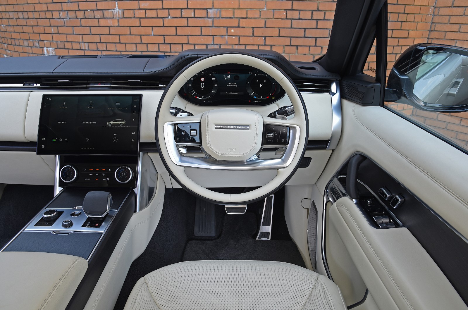 New Range Rover dashboard