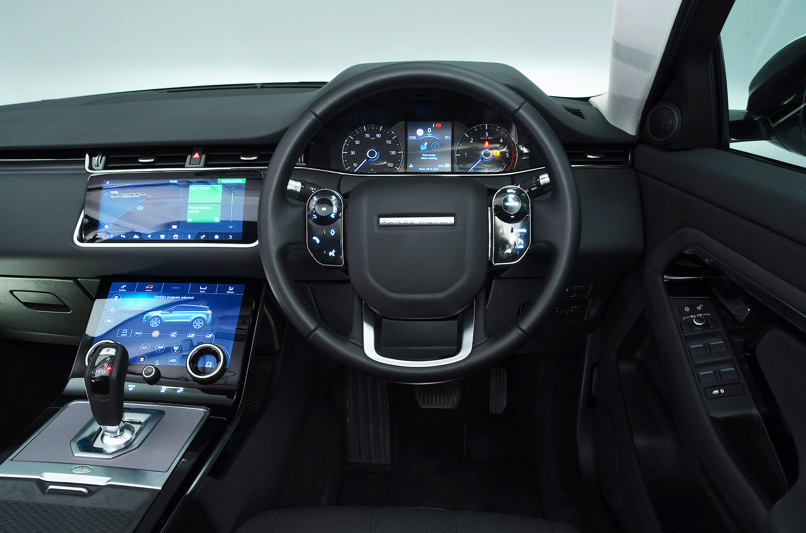Range Rover Evoque 2020 dashboard