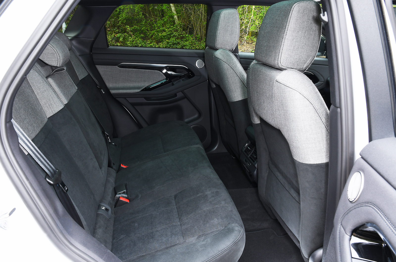 Range Rover Evoque rear seats