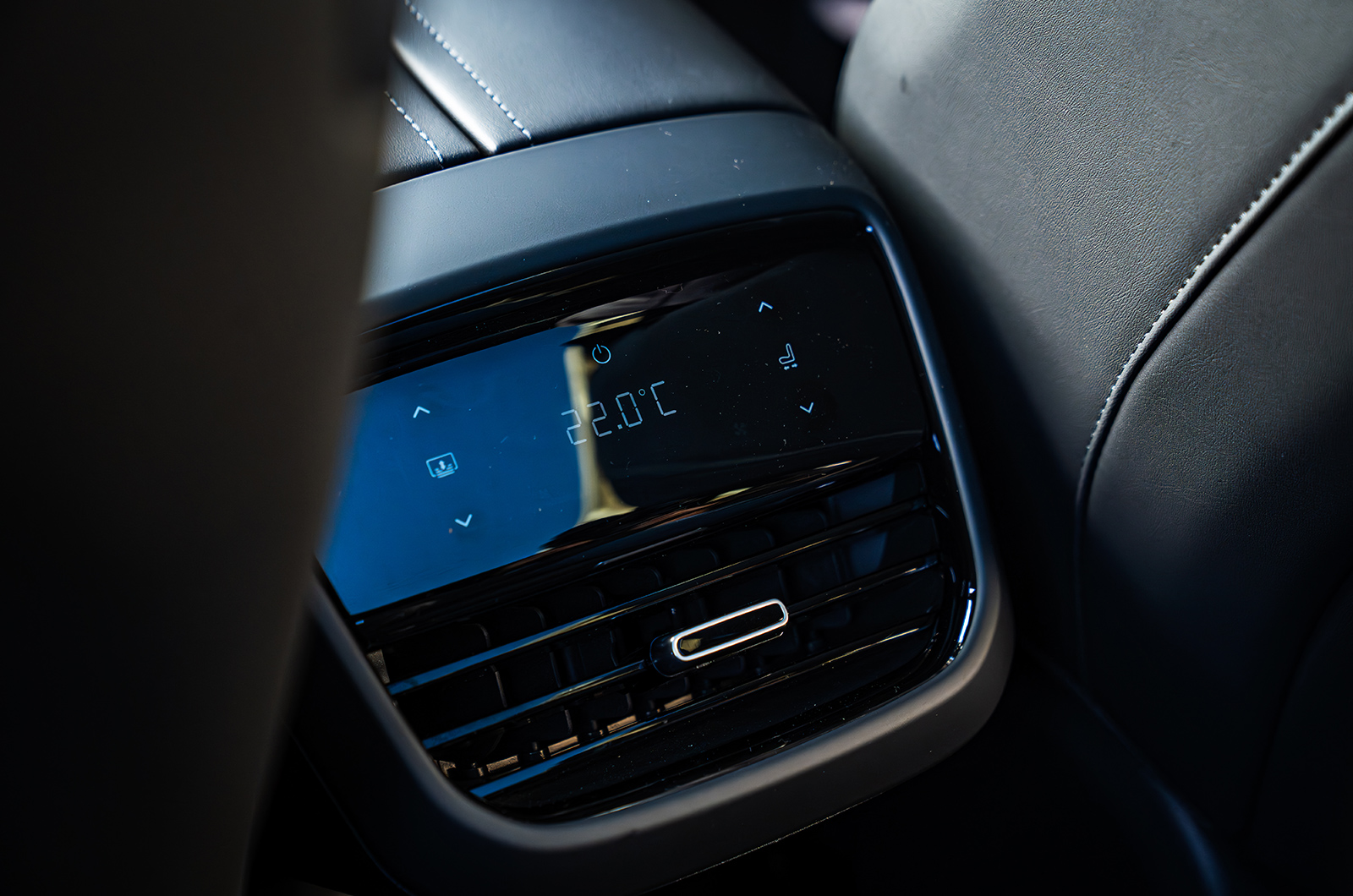 The rear passenger screen in the Changan Deepal S07