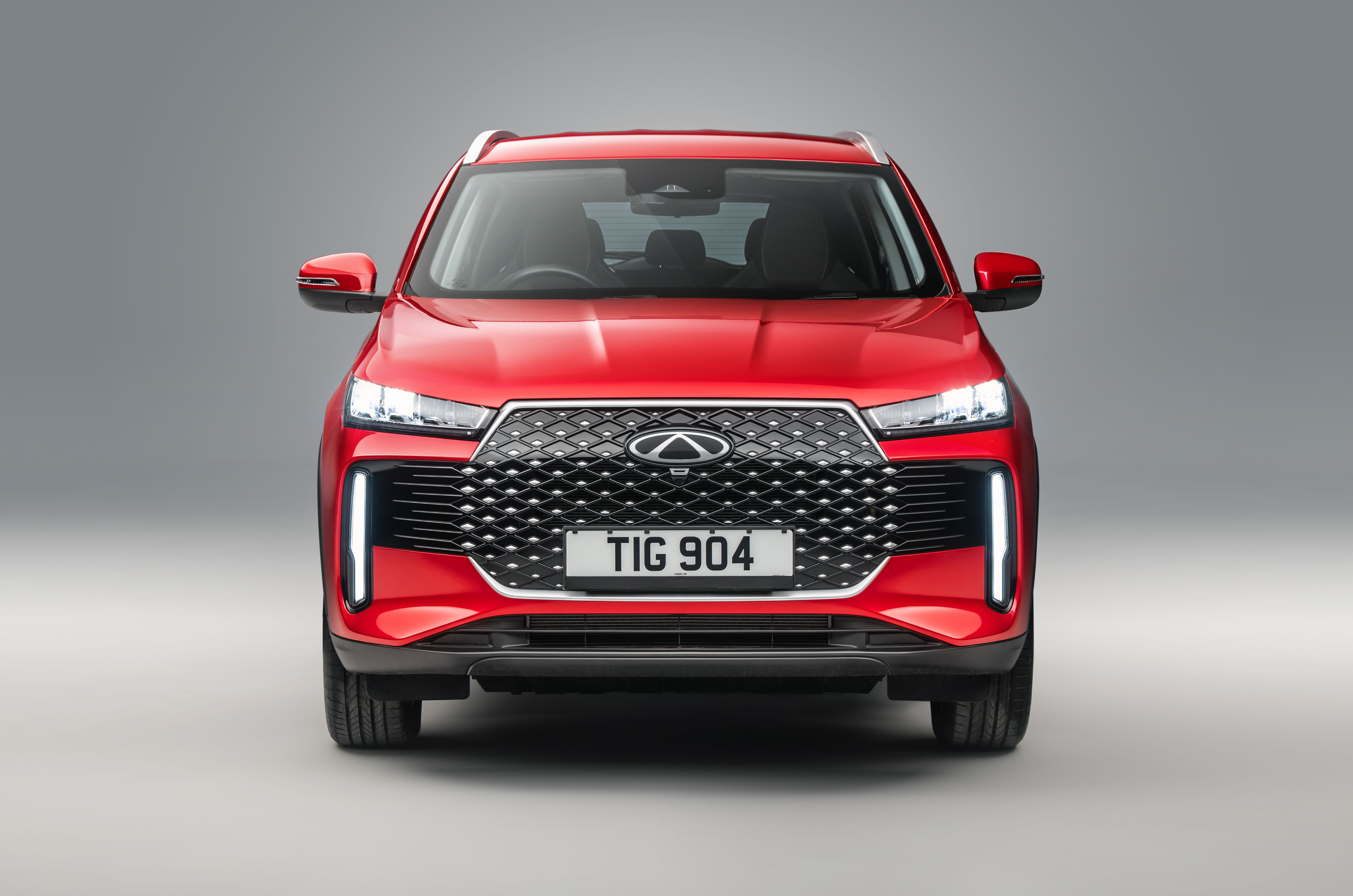 Red Chery Tiggo 4 front end