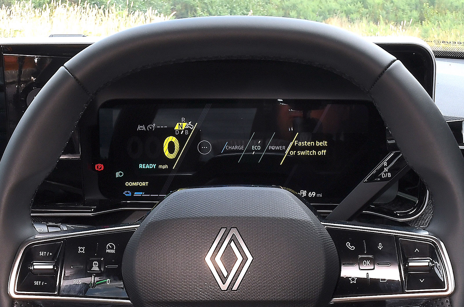 Renault 5 driver display