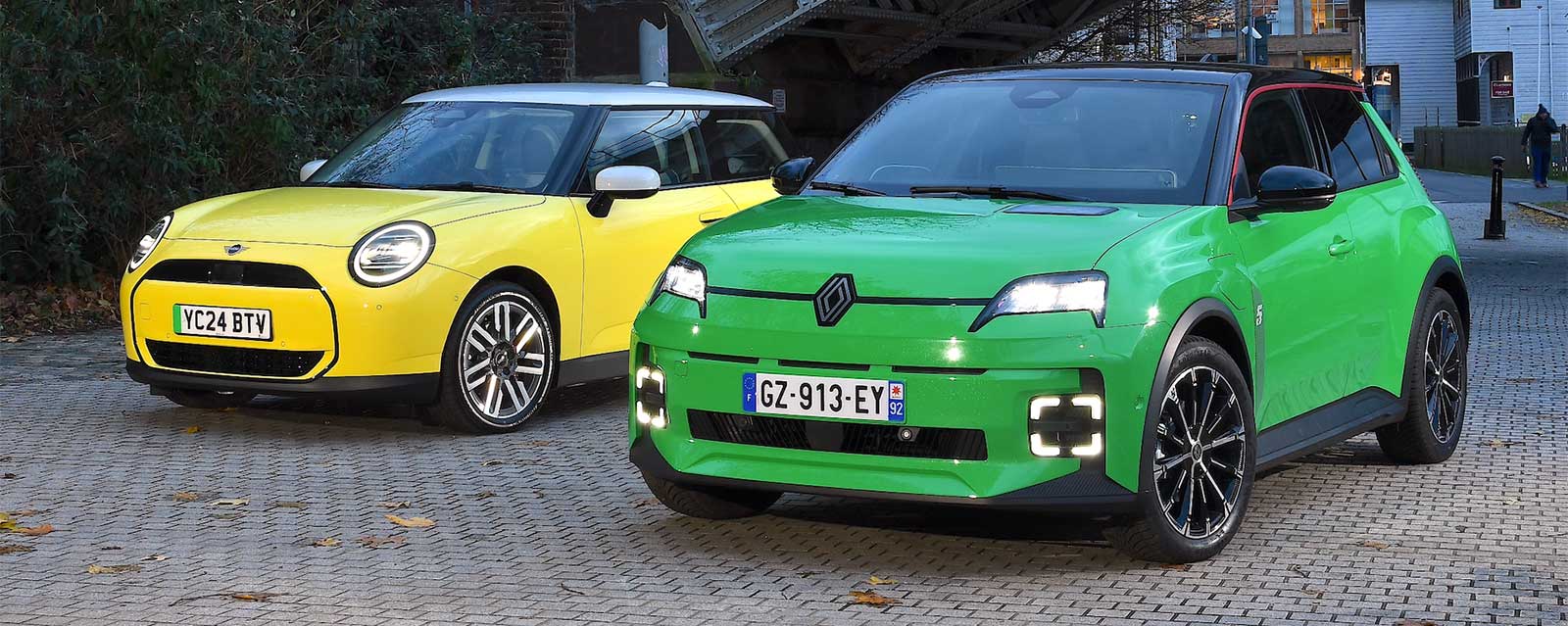 Renault 5 vs Mini Cooper SE thin
