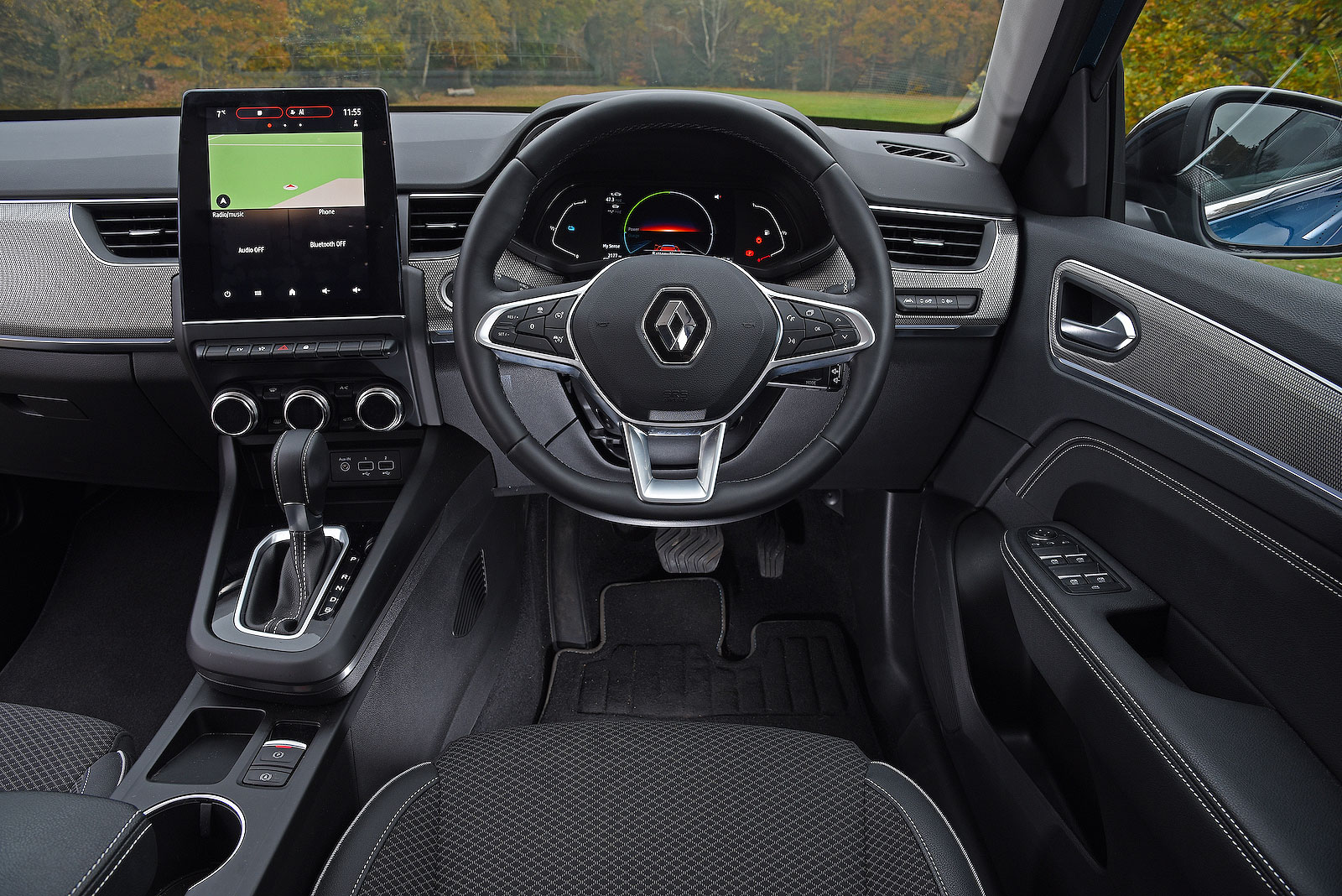 Renault Arkana interior dashboard