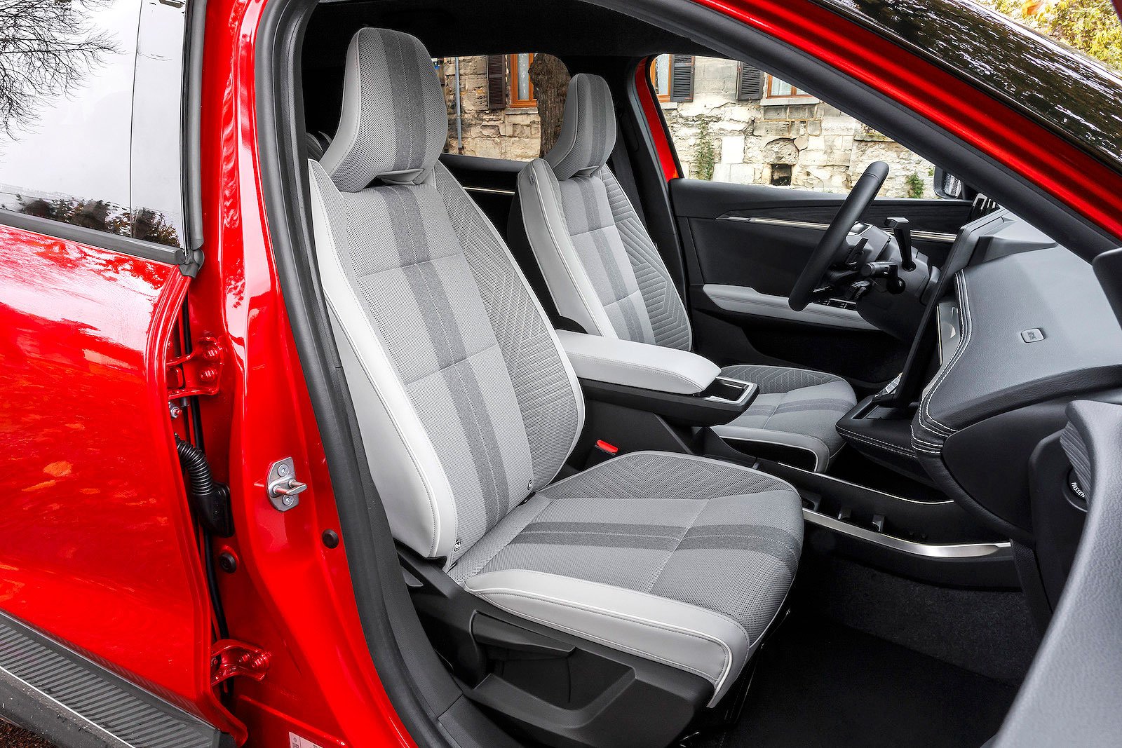 Renault Scenic E-Tech interior front seats