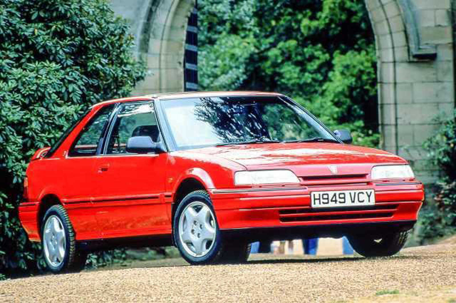Rover 214 front right static 1990