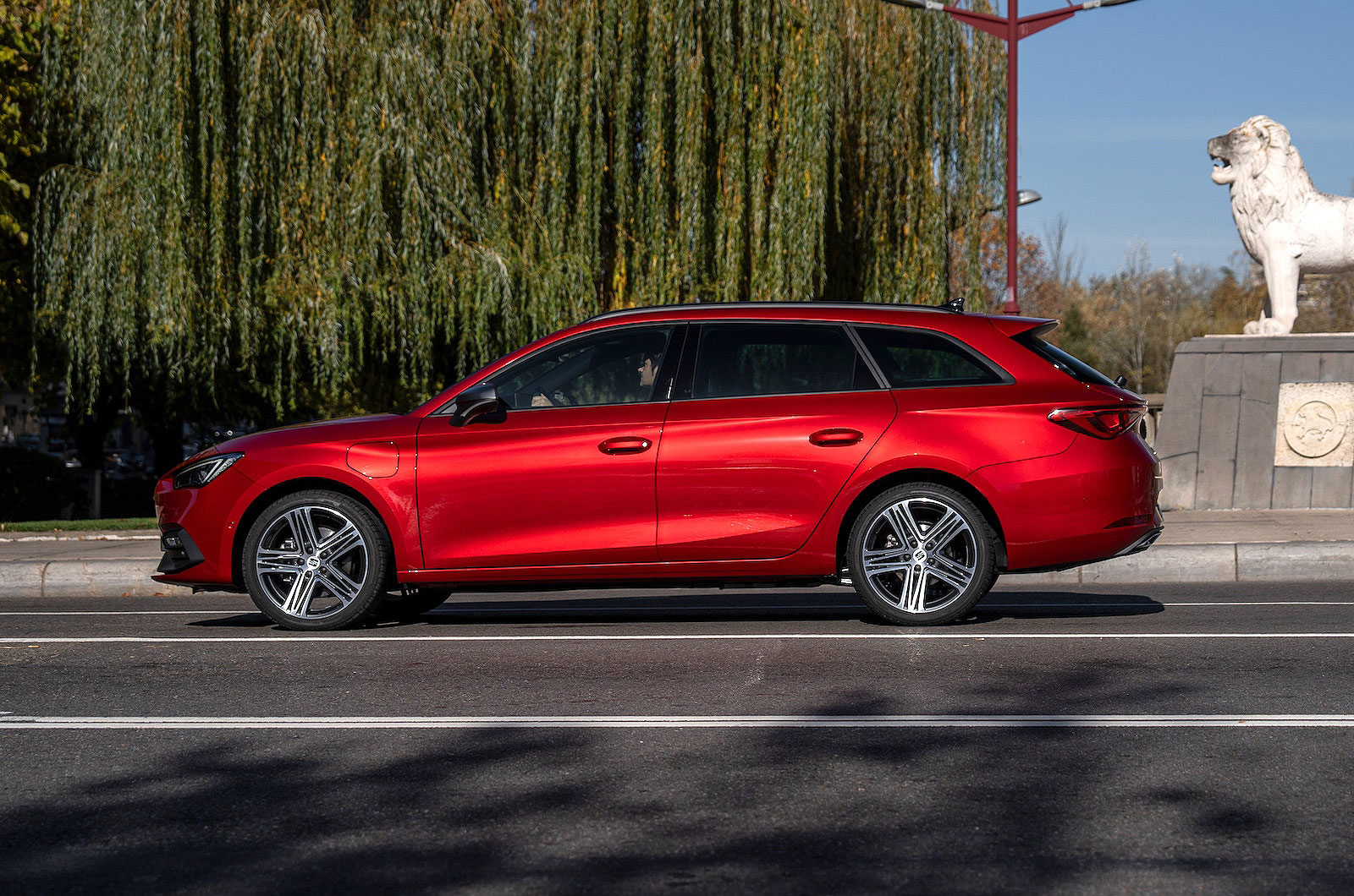 Seat Leon Estate left driving
