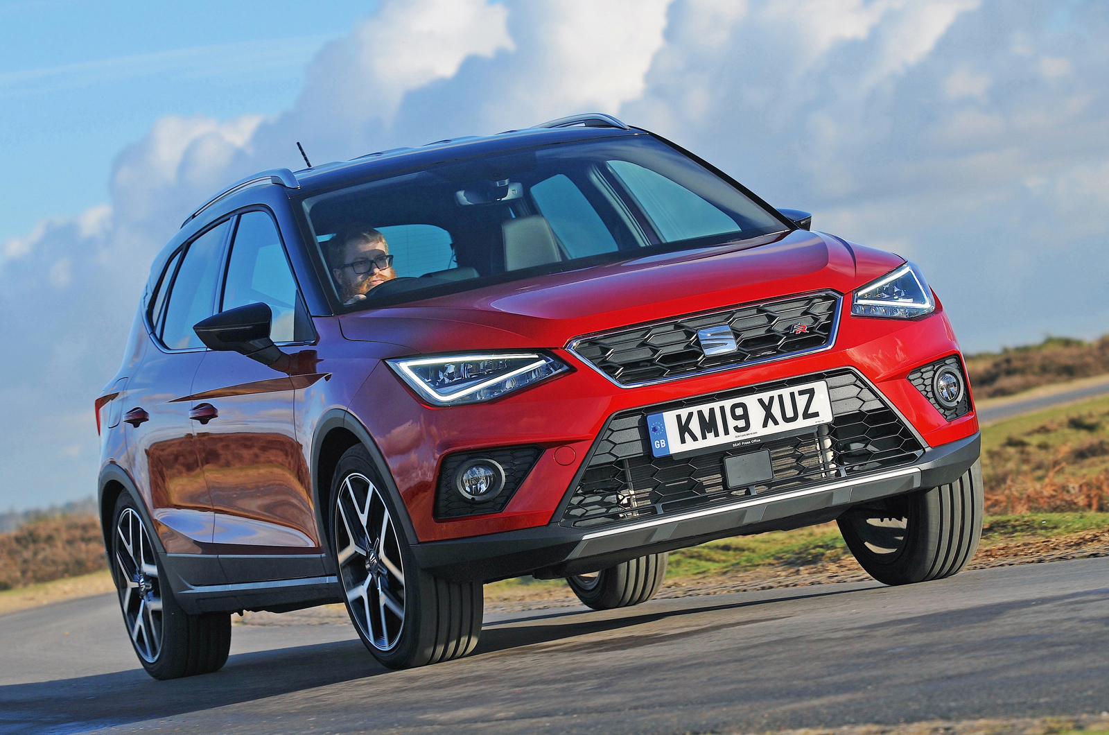 Seat Arona front